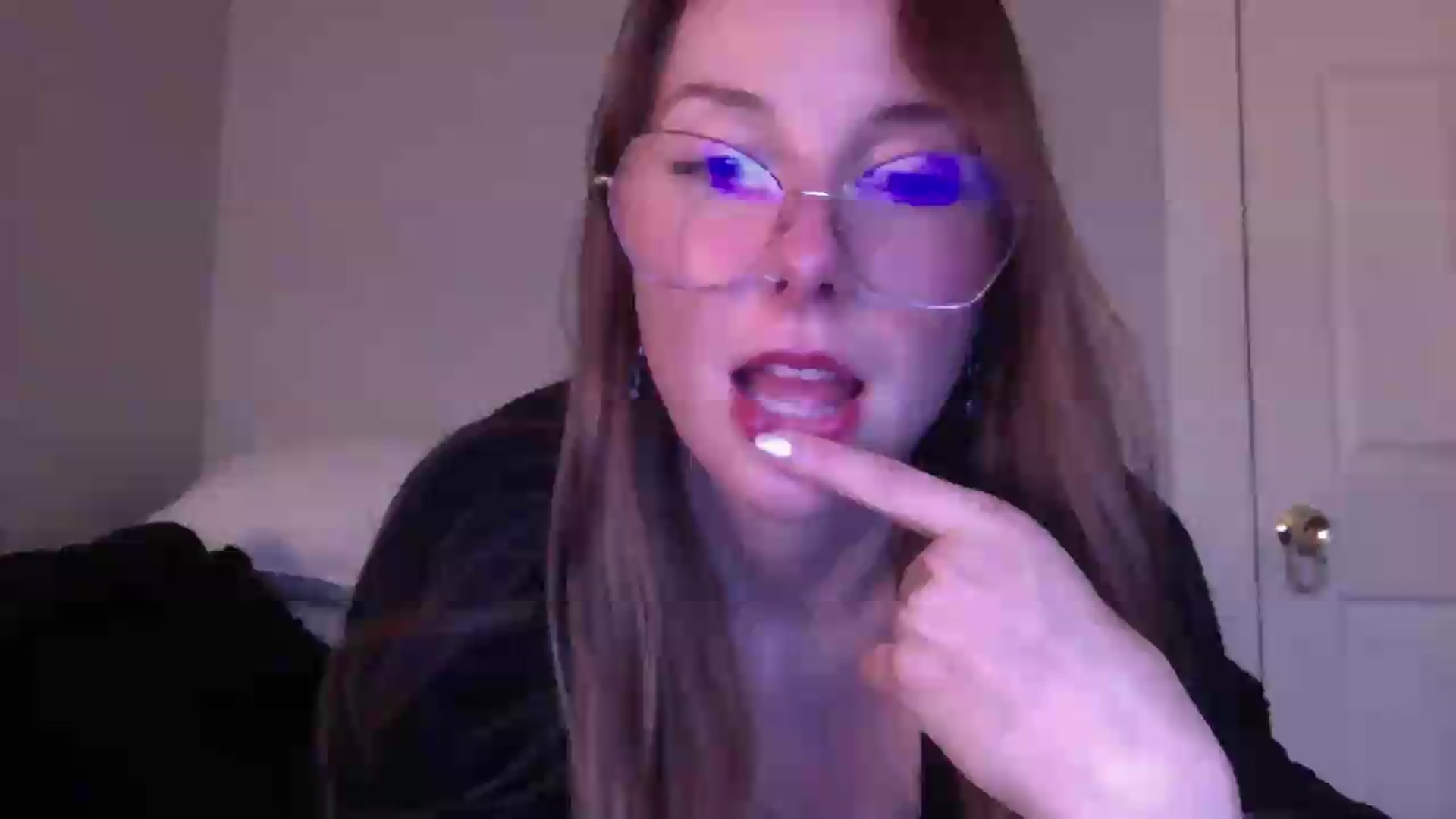 Gallery image thumbnail from Peachyk33n's myfreecams stream on, 06/29/2026, 03:22 image 1 of 20