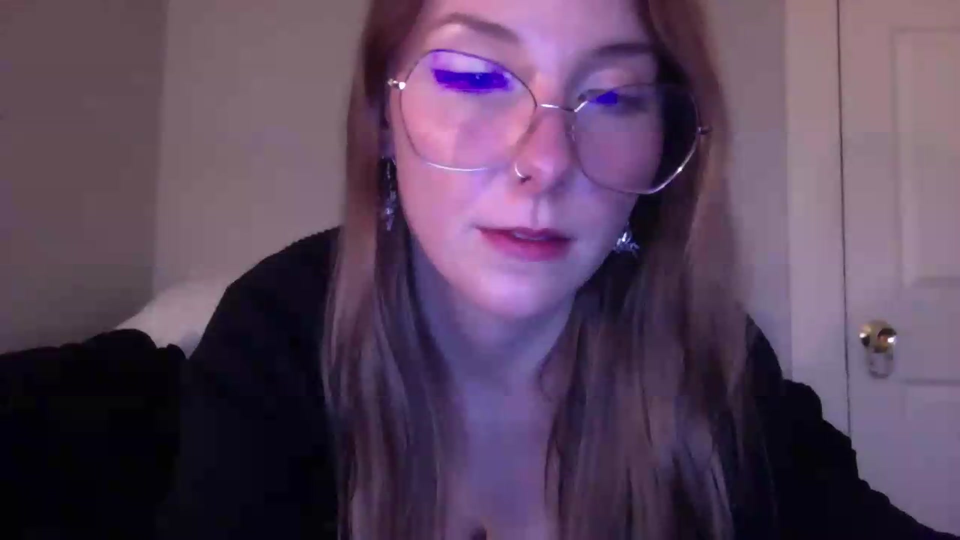 Gallery image thumbnail from Peachyk33n's myfreecams stream on, 06/29/2026, 03:22 image 13 of 20