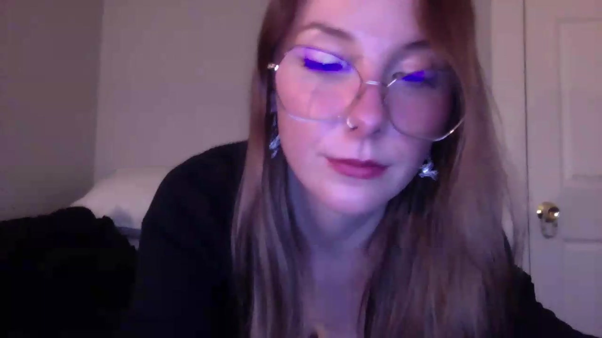 Gallery image thumbnail from Peachyk33n's myfreecams stream on, 06/29/2026, 03:22 image 10 of 20