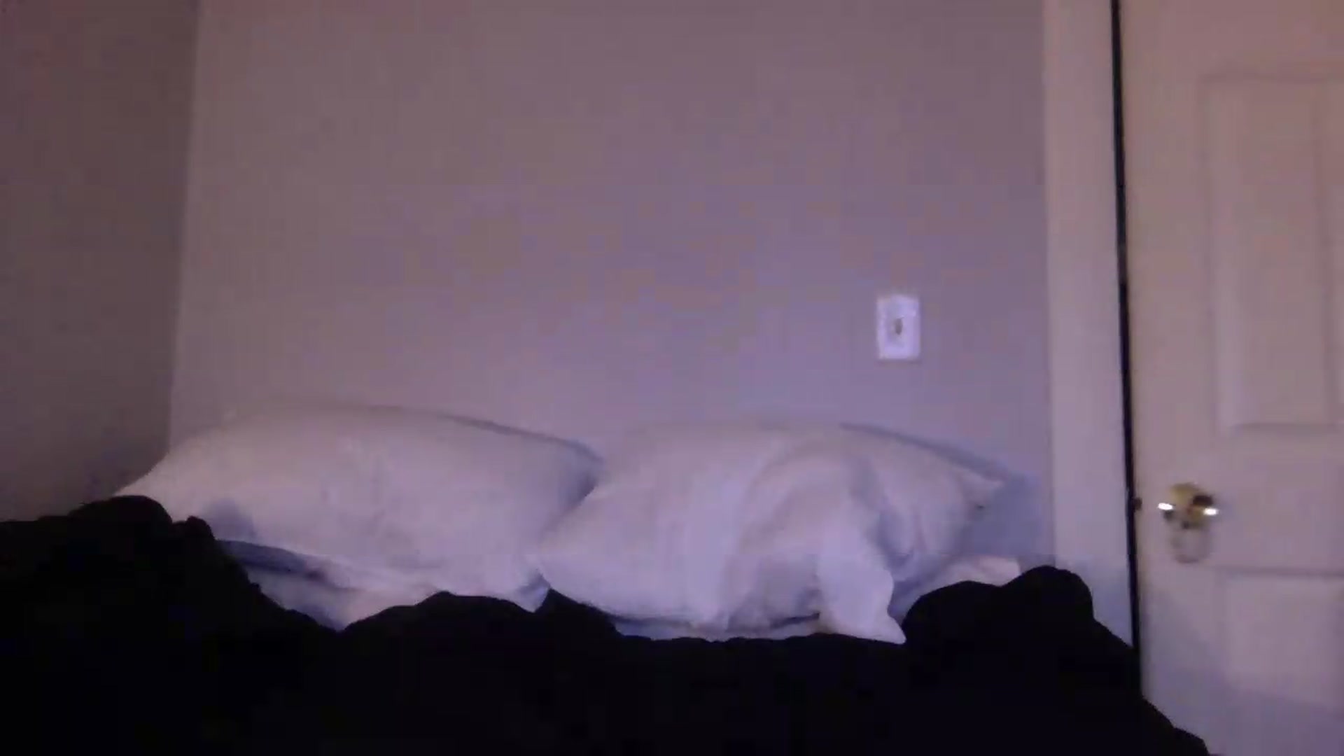 Gallery image thumbnail from Peachyk33n's myfreecams stream on, 06/29/2026, 03:22 image 14 of 20