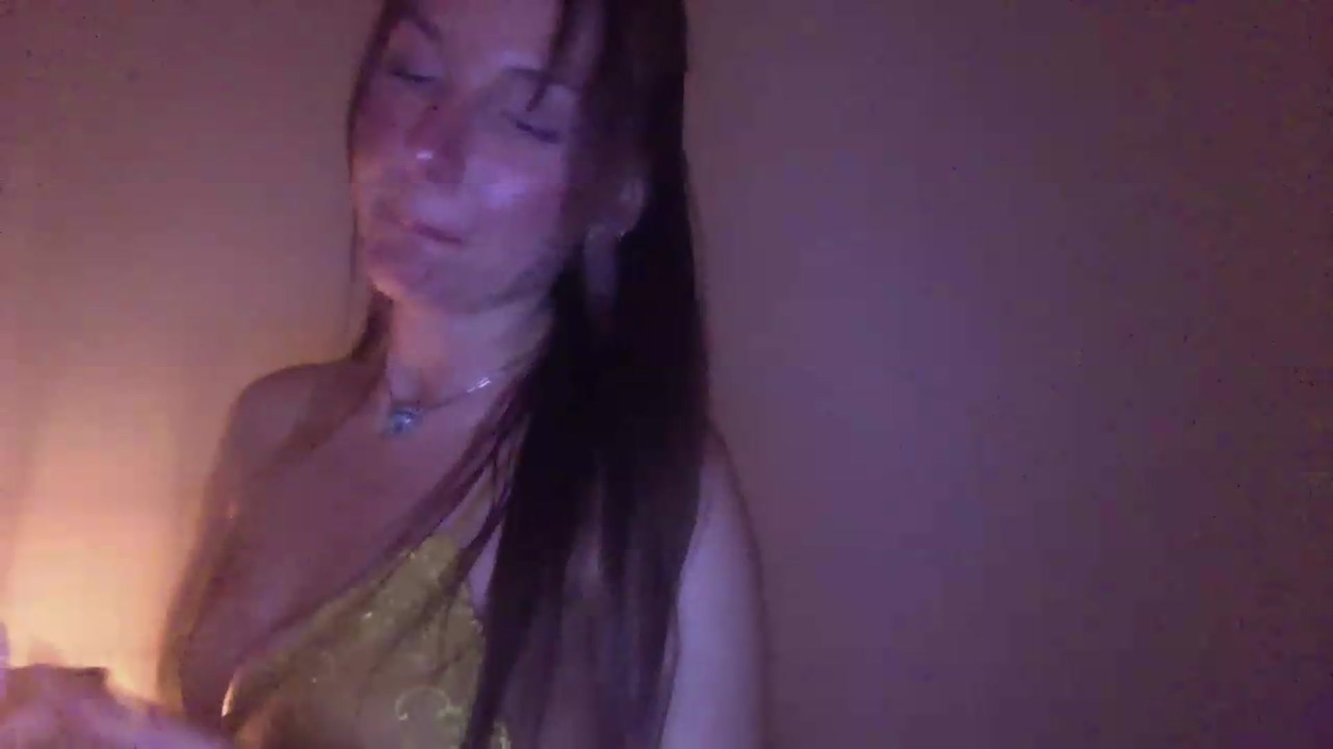Gallery image thumbnail from Peachyk33n's myfreecams stream on, 07/21/2026, 04:34 image 17 of 20