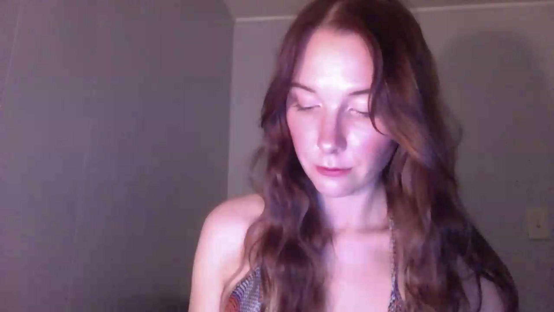 Gallery image thumbnail from Peachyk33n's myfreecams stream on, 08/31/2026, 03:09 image 8 of 20