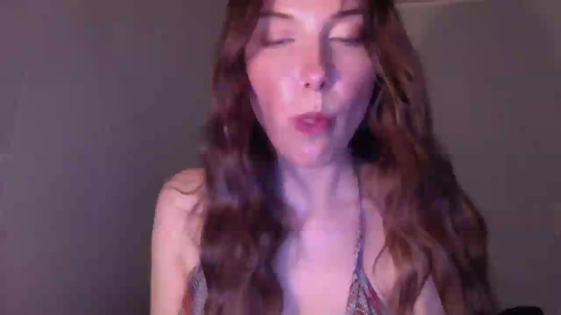 Gallery image thumbnail from Peachyk33n's myfreecams stream on, 08/31/2026, 03:09 image 1 of 20