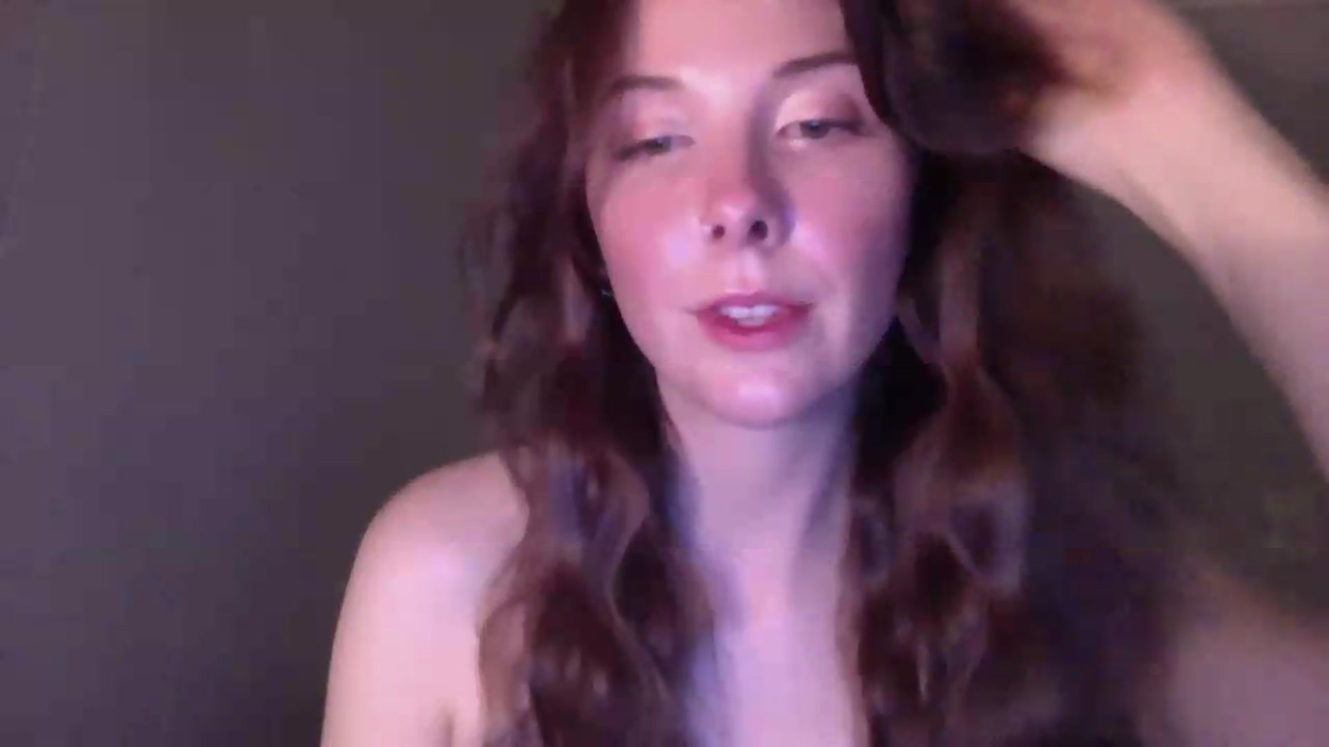 Gallery image thumbnail from Peachyk33n's myfreecams stream on, 08/31/2026, 03:09 image 12 of 20
