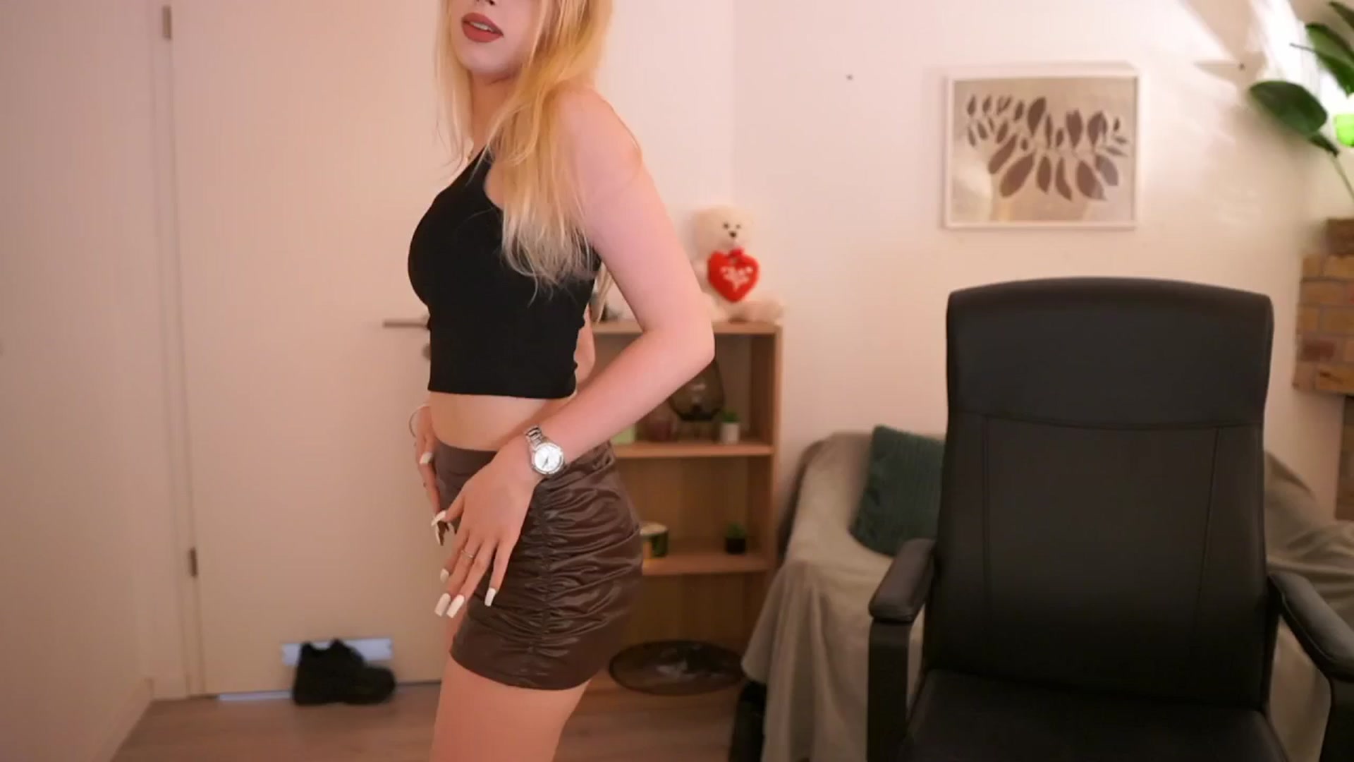 Gallery image thumbnail from Peachyliana's myfreecams stream on, 09/22/2025, 13:02 image 3 of 20