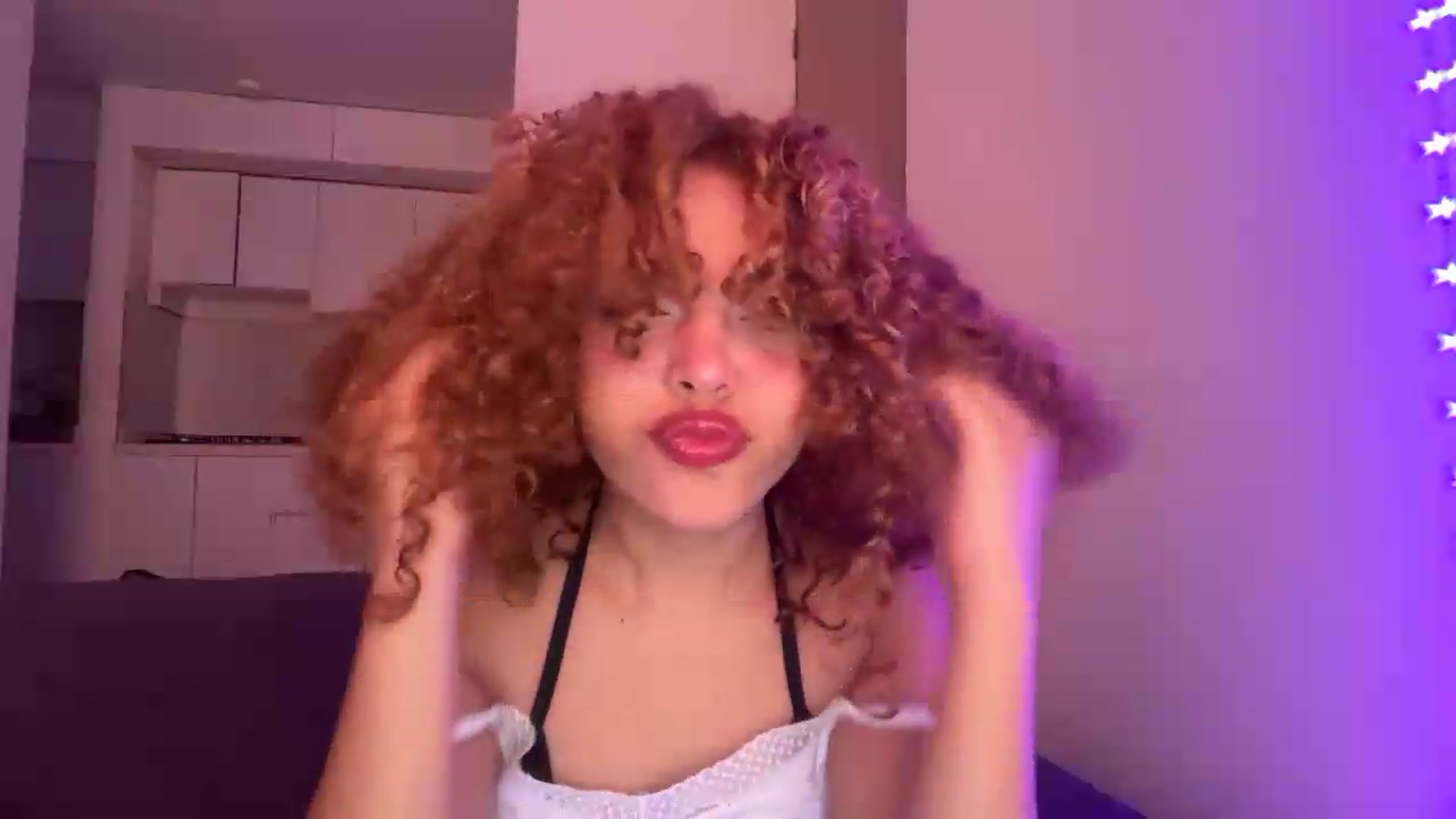 Gallery image thumbnail from PeekyPixie's myfreecams stream on, 09/19/2026, 17:03 image 10 of 20