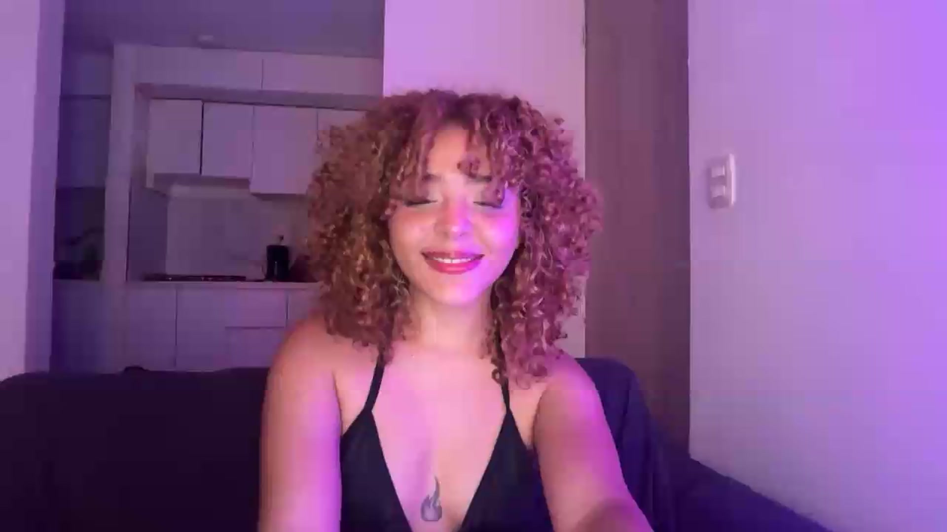 Gallery image thumbnail from PeekyPixie's myfreecams stream on, 09/19/2026, 19:09 image 1 of 20