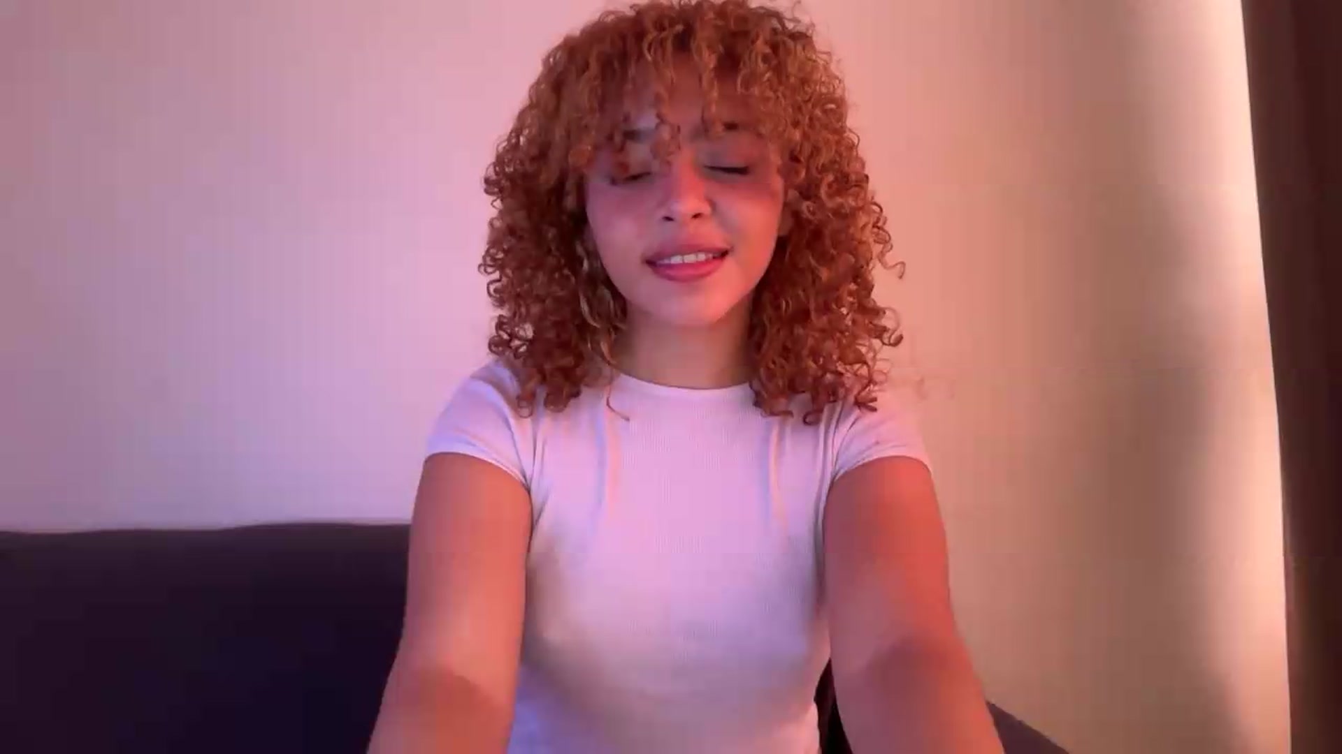 Gallery image thumbnail from PeekyPixie's myfreecams stream on, 09/20/2026, 17:05 image 10 of 20