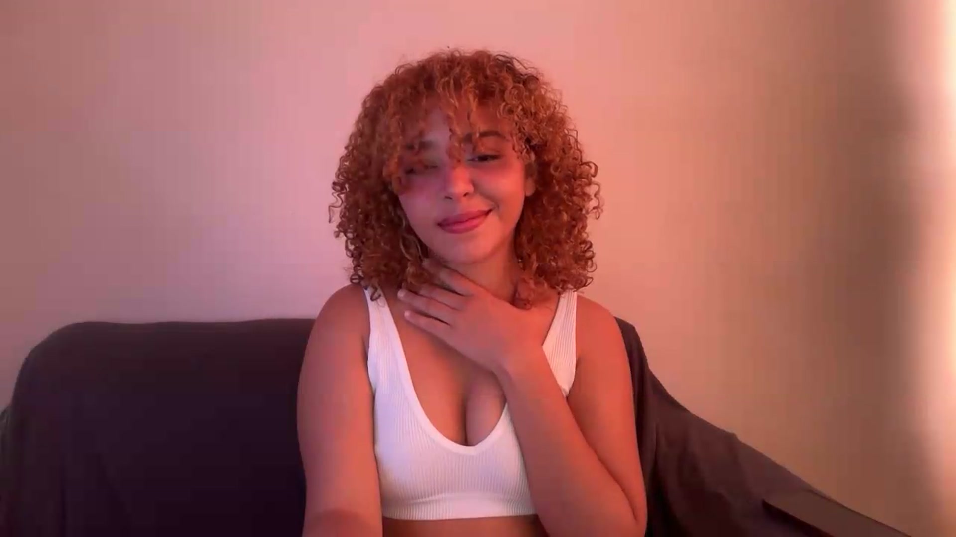 Gallery image thumbnail from PeekyPixie's myfreecams stream on, 09/20/2026, 17:05 image 14 of 20