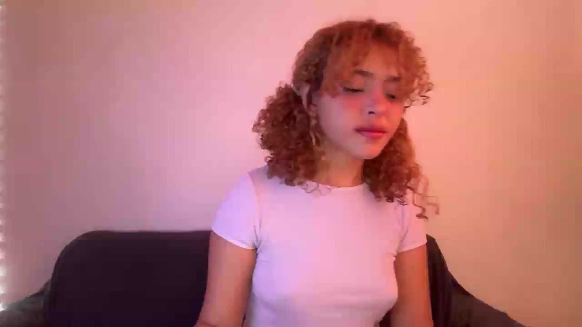 Gallery image thumbnail from PeekyPixie's myfreecams stream on, 09/20/2026, 17:05 image 1 of 20