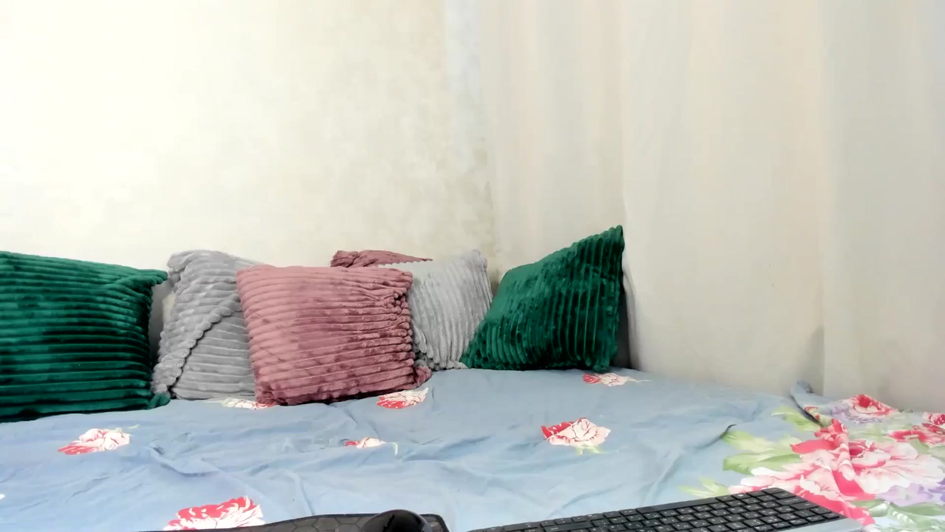 Gallery image thumbnail from Penelopa_x's myfreecams stream on, 05/21/2024, 09:49 image 14 of 20
