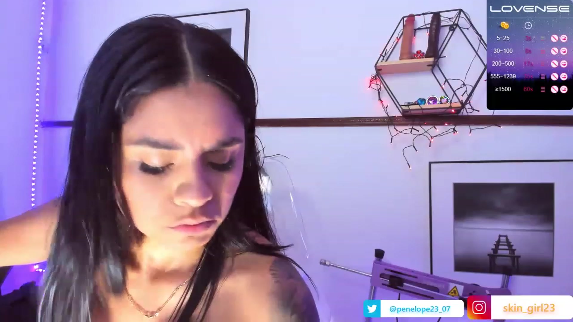 Gallery image thumbnail from Penelope_sexx's myfreecams stream on, 12/24/2022, 18:06 image 7 of 20