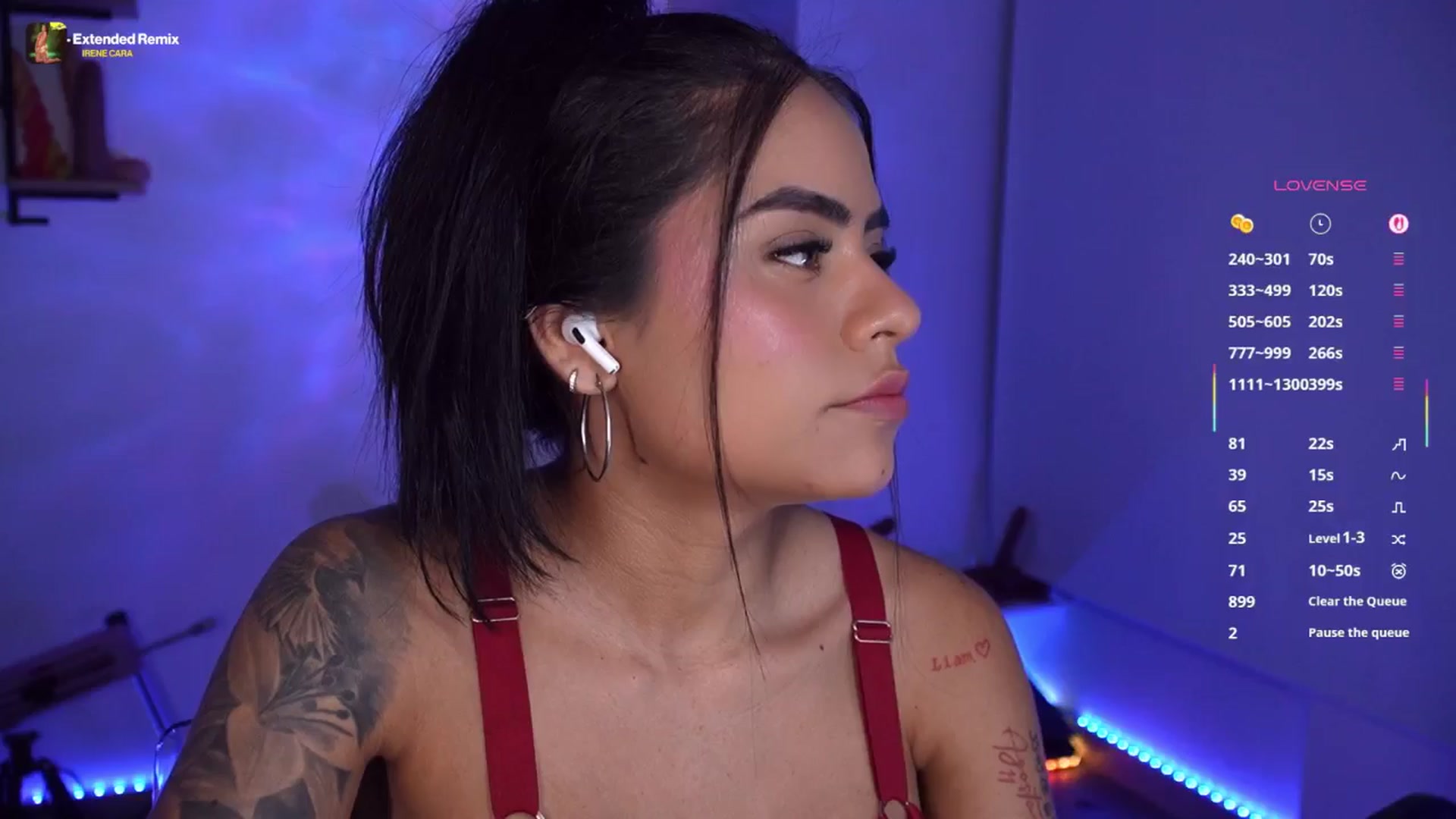 Gallery image thumbnail from Penelope_sexx's myfreecams stream on, 05/16/2025, 24:53 image 4 of 20