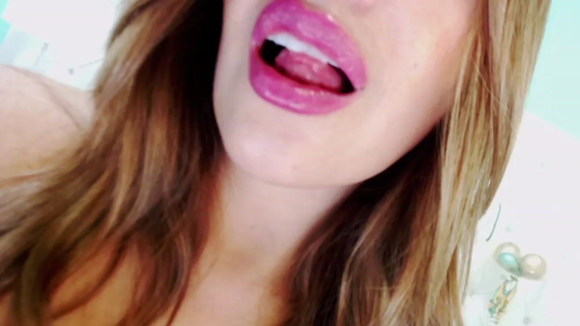 Gallery image thumbnail from Penelopelaure's myfreecams stream on, 11/16/2022, 16:39 image 20 of 20