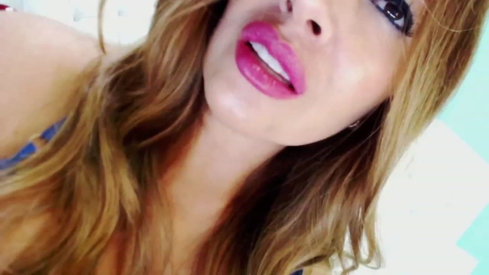 Gallery image thumbnail from Penelopelaure's myfreecams stream on, 11/28/2022, 13:24 image 17 of 20