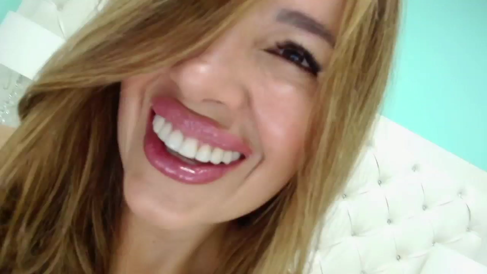 Gallery image thumbnail from Penelopelaure's myfreecams stream on, 05/16/2024, 12:54 image 9 of 20
