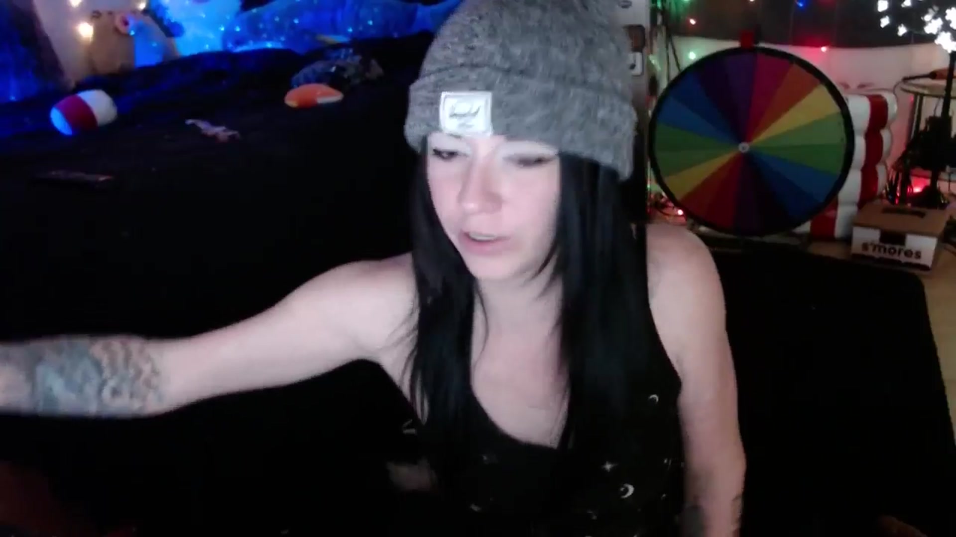 Gallery image thumbnail from Pengo's myfreecams stream on, 11/06/2025, 12:50 image 3 of 20