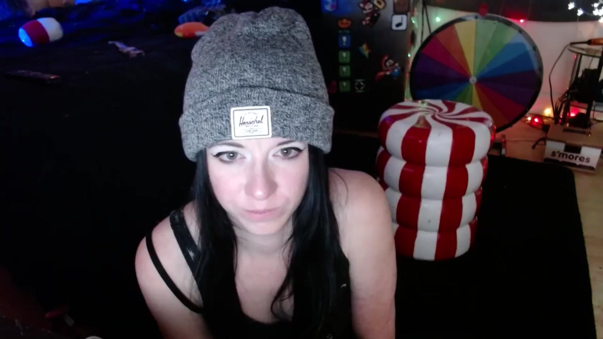 Gallery image thumbnail from Pengo's myfreecams stream on, 11/06/2025, 12:50 image 6 of 20