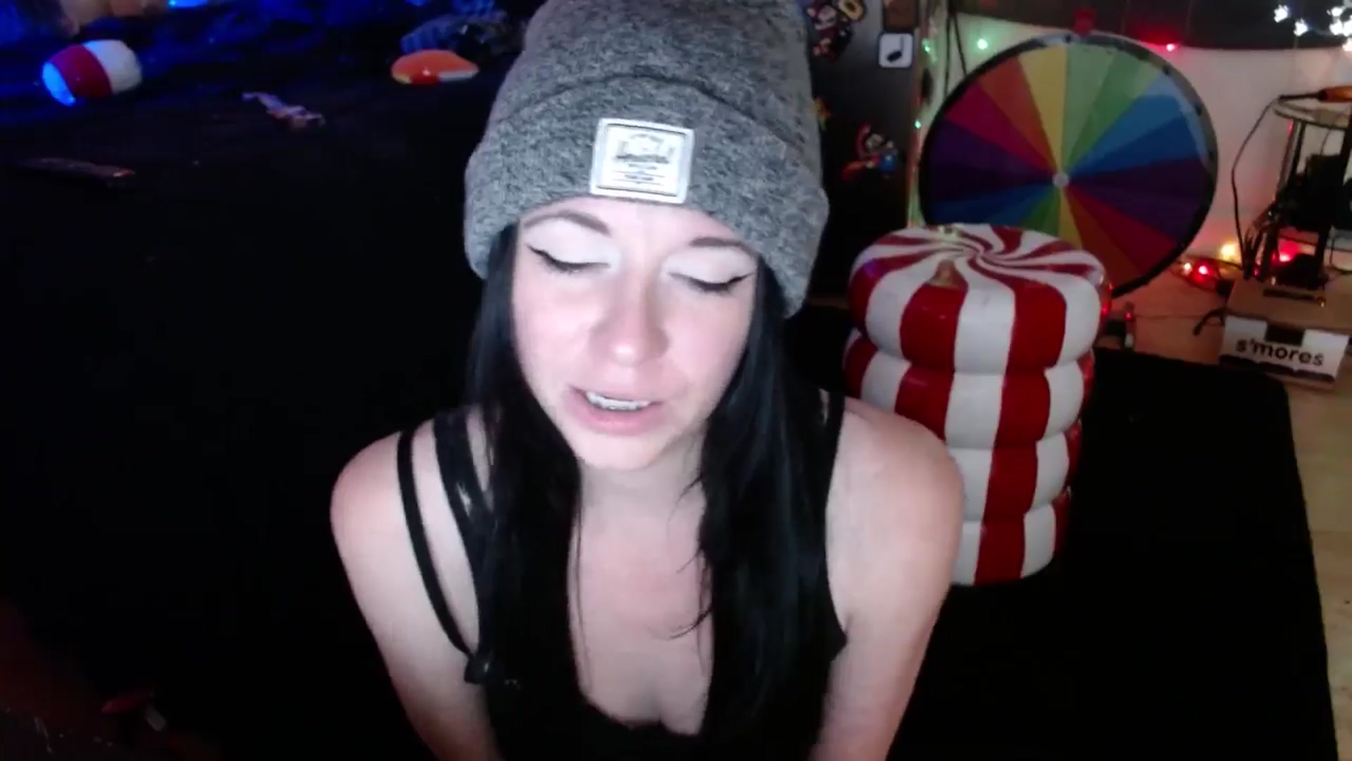 Gallery image thumbnail from Pengo's myfreecams stream on, 11/06/2025, 12:50 image 5 of 20
