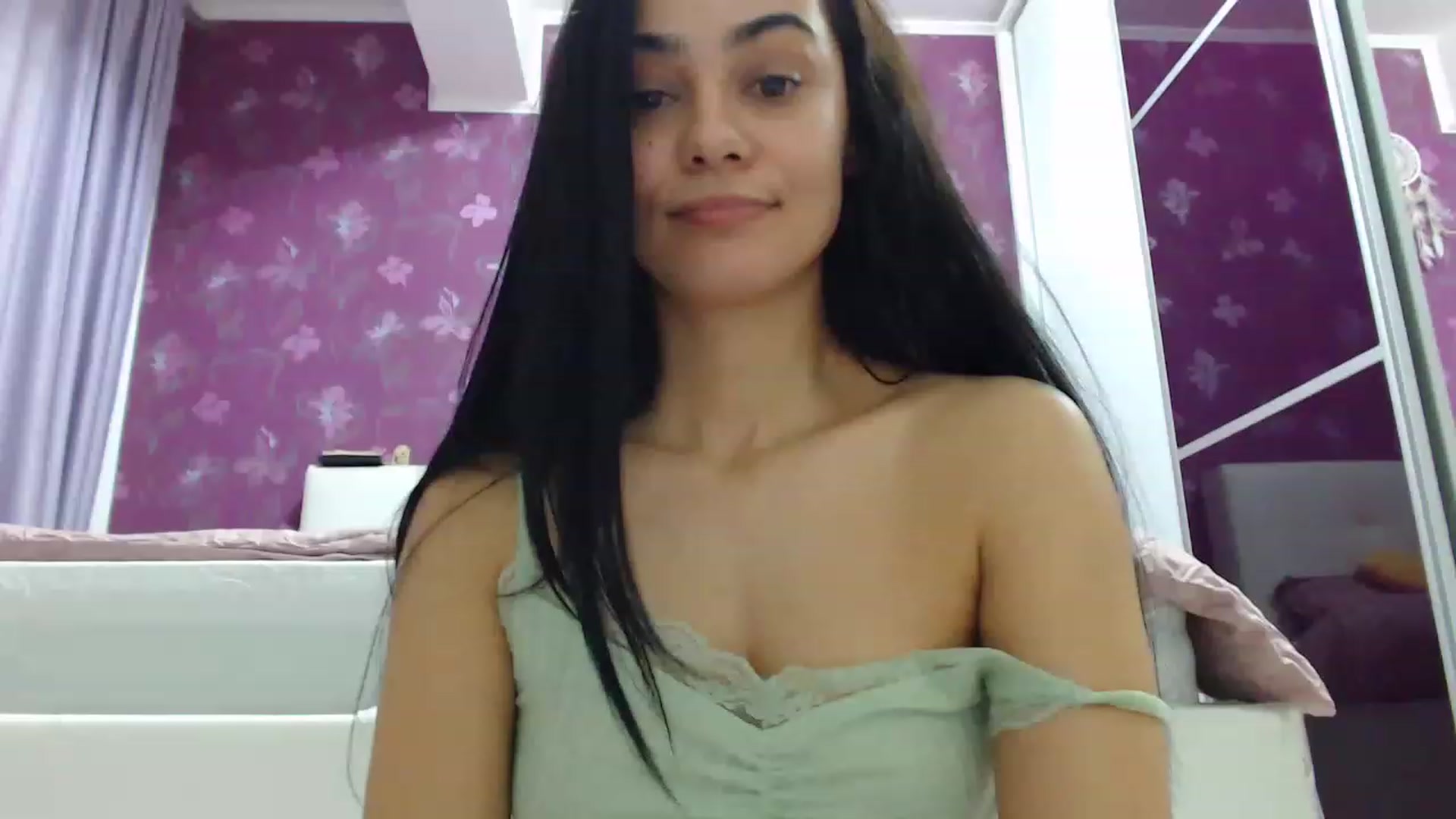 Gallery image thumbnail from Pennellop's myfreecams stream on, 01/02/2023, 19:27 image 3 of 20