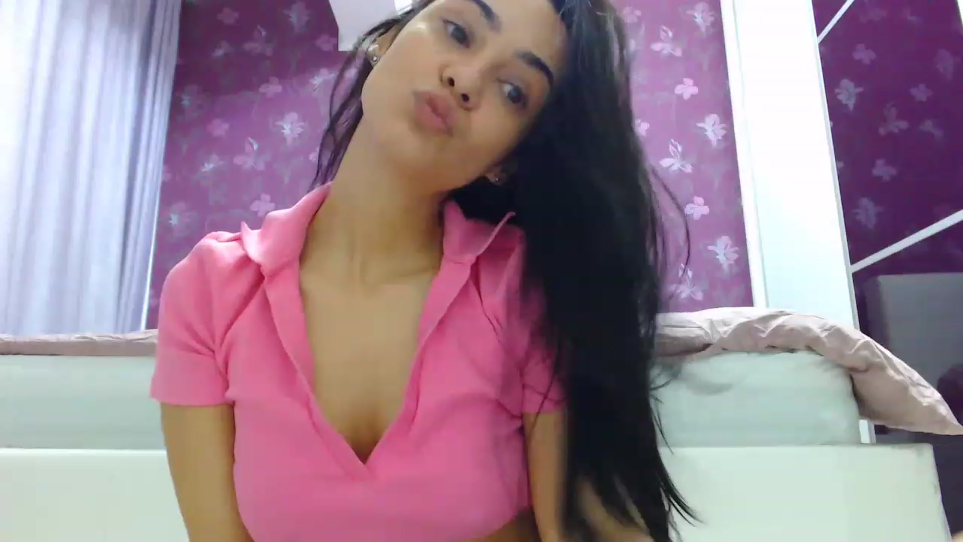 Gallery image thumbnail from Pennellop's myfreecams stream on, 01/03/2023, 18:10 image 17 of 20