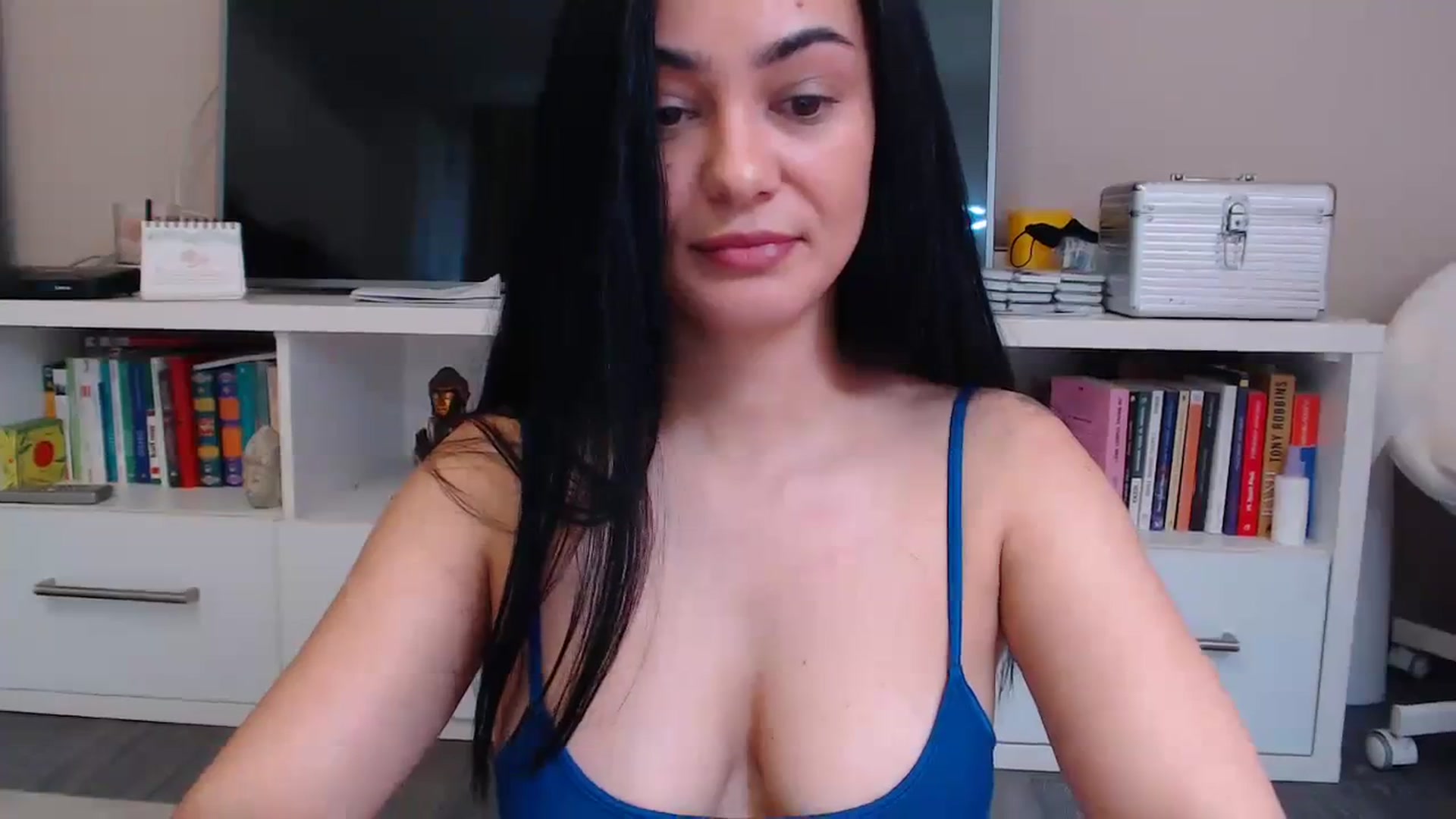 Gallery image thumbnail from Pennellop's myfreecams stream on, 11/05/2023, 10:09 image 13 of 20