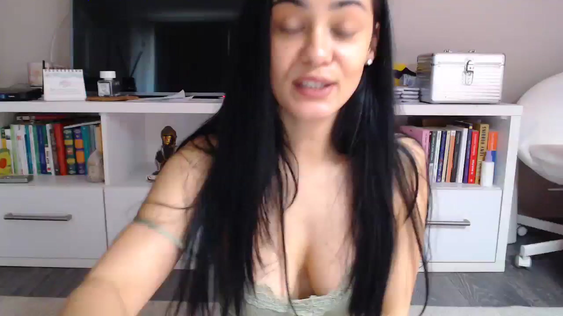 Gallery image thumbnail from Pennellop's myfreecams stream on, 11/06/2023, 09:47 image 12 of 20