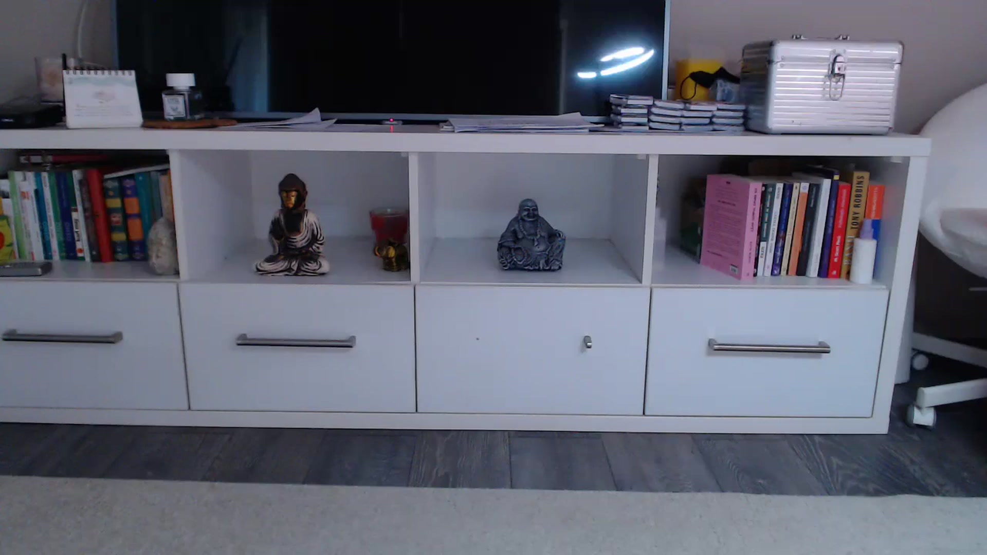Gallery image thumbnail from Pennellop's myfreecams stream on, 11/06/2023, 09:47 image 2 of 20