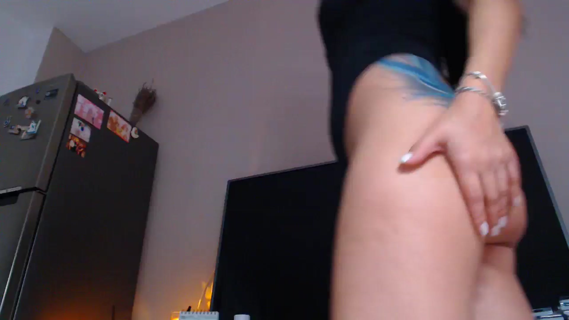Gallery image thumbnail from Pennellop's myfreecams stream on, 11/25/2023, 08:45 image 1 of 20