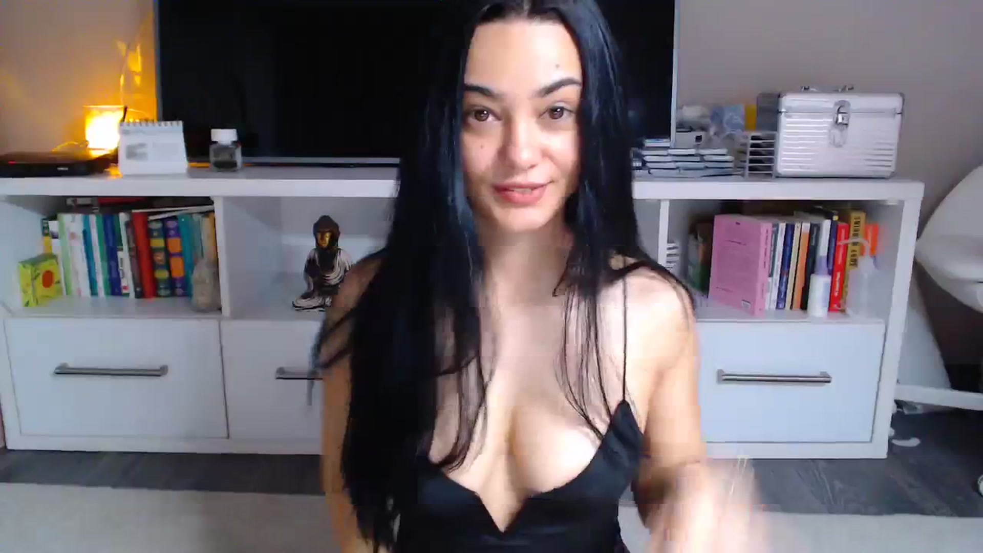 Gallery image thumbnail from Pennellop's myfreecams stream on, 11/25/2023, 08:45 image 6 of 20