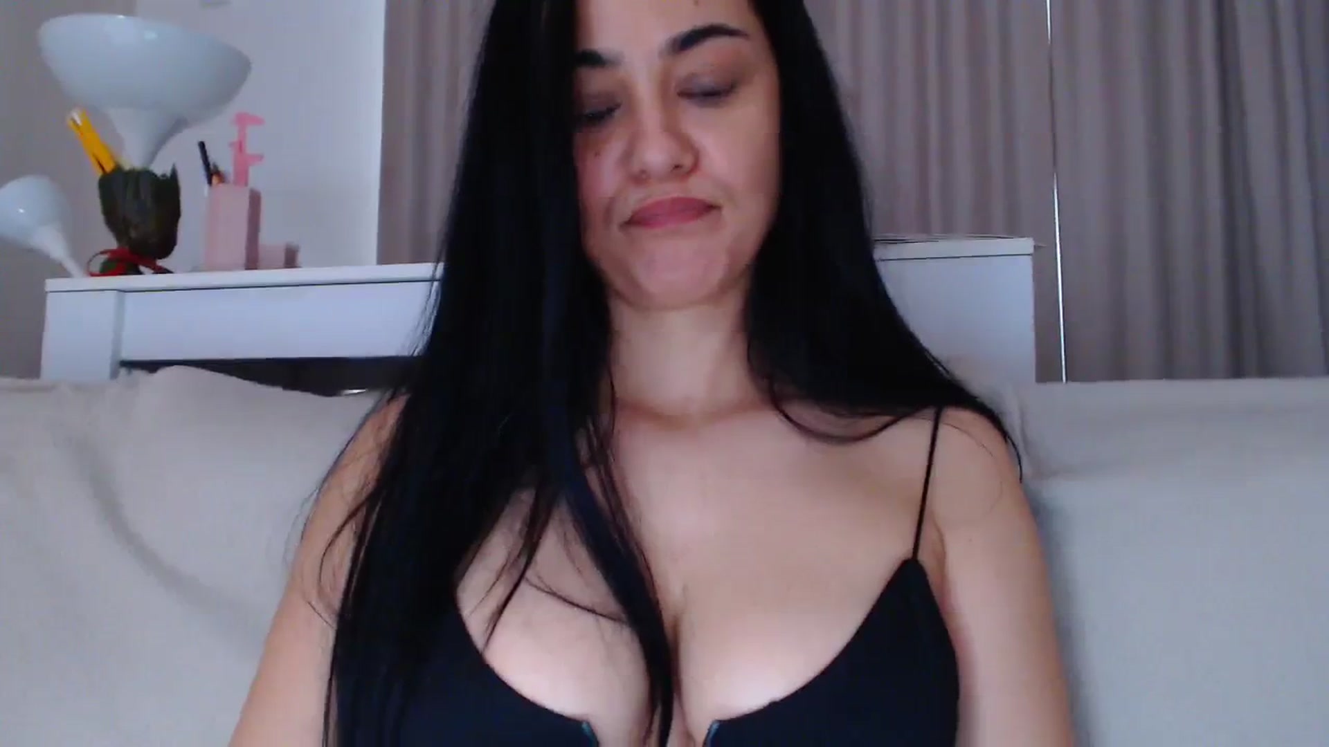 Gallery image thumbnail from Pennellop's myfreecams stream on, 11/25/2023, 10:13 image 10 of 20