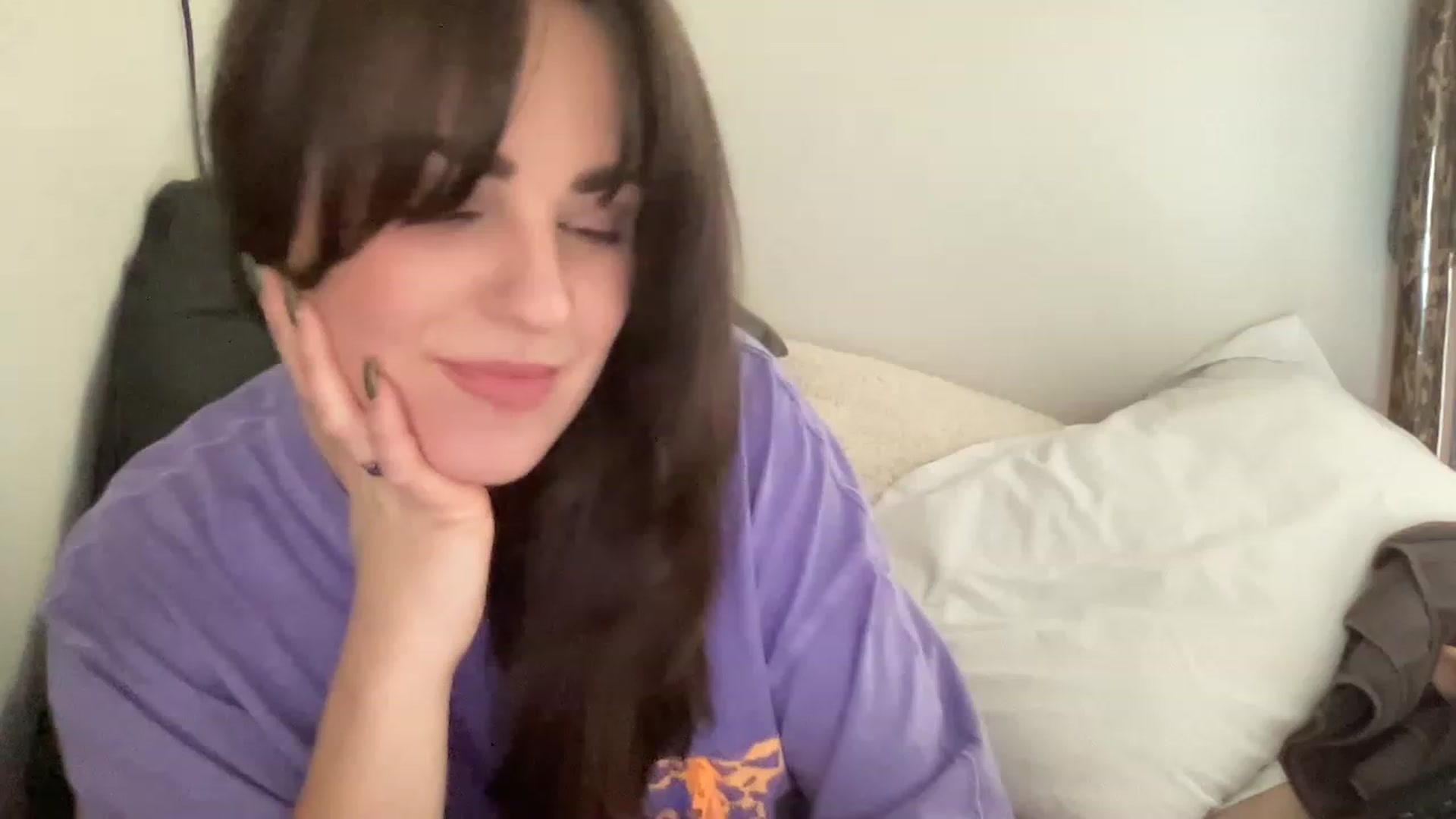 Gallery image thumbnail from PennieGold's myfreecams stream on, 11/24/2022, 22:13 image 20 of 20