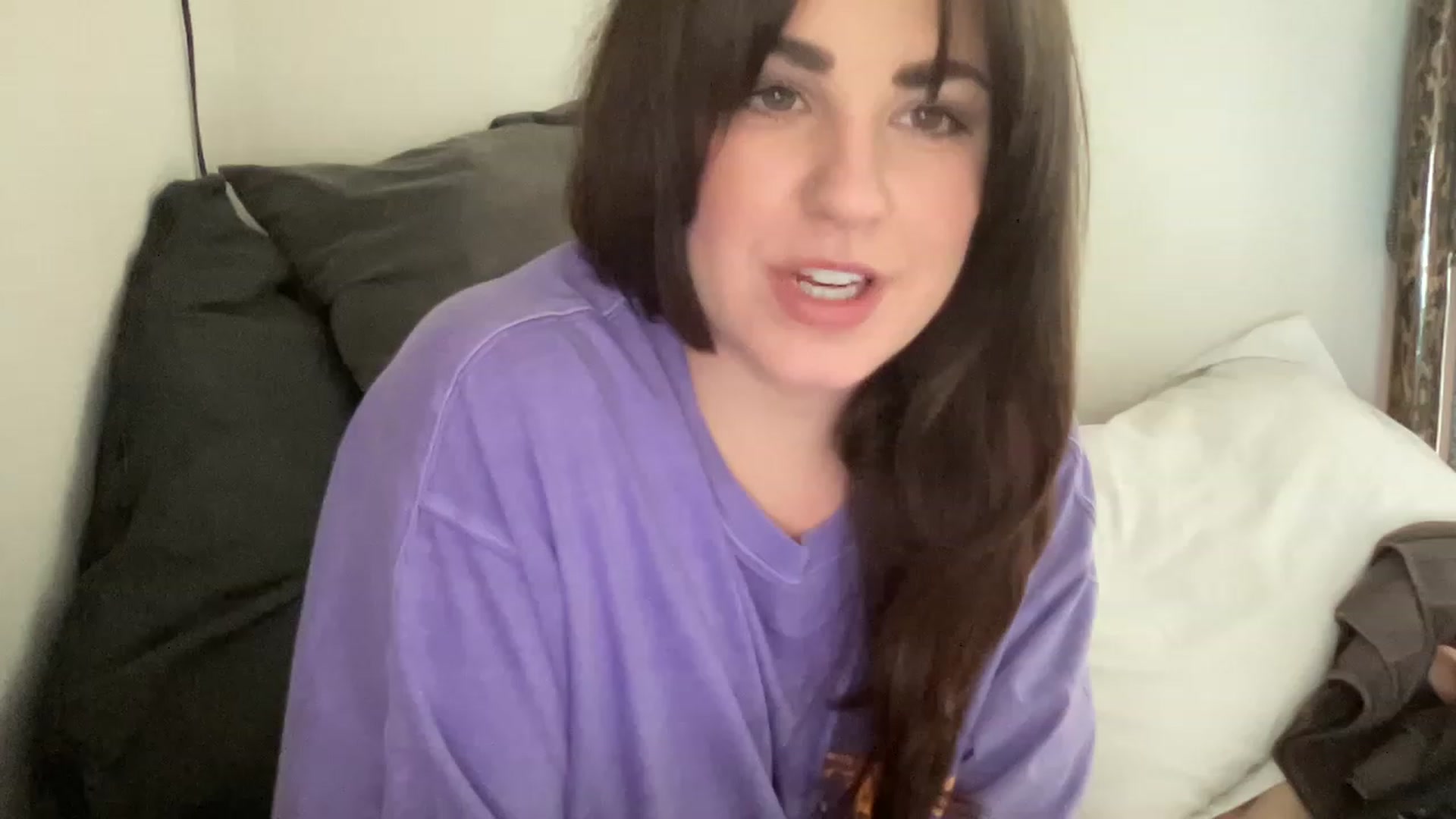 Gallery image thumbnail from PennieGold's myfreecams stream on, 11/24/2022, 22:13 image 3 of 20