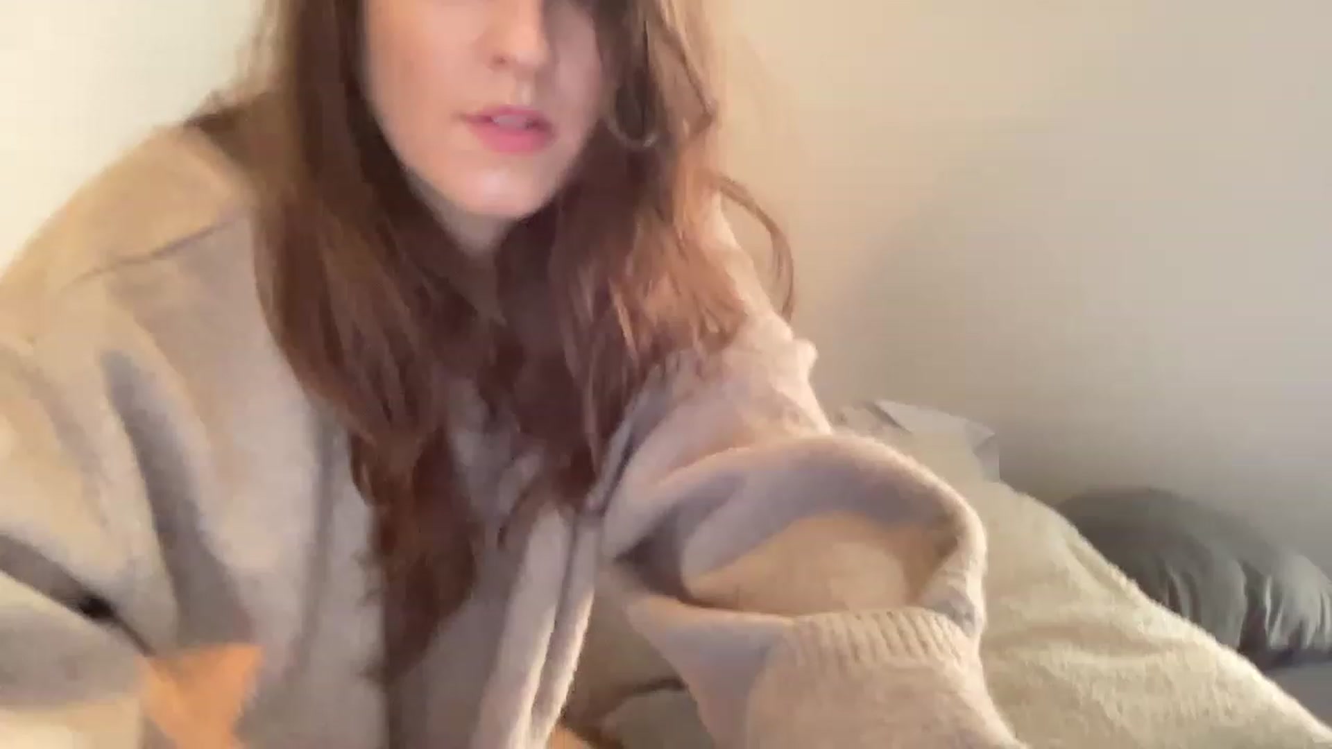 Gallery image thumbnail from PennieGold's myfreecams stream on, 12/22/2022, 21:21 image 1 of 20