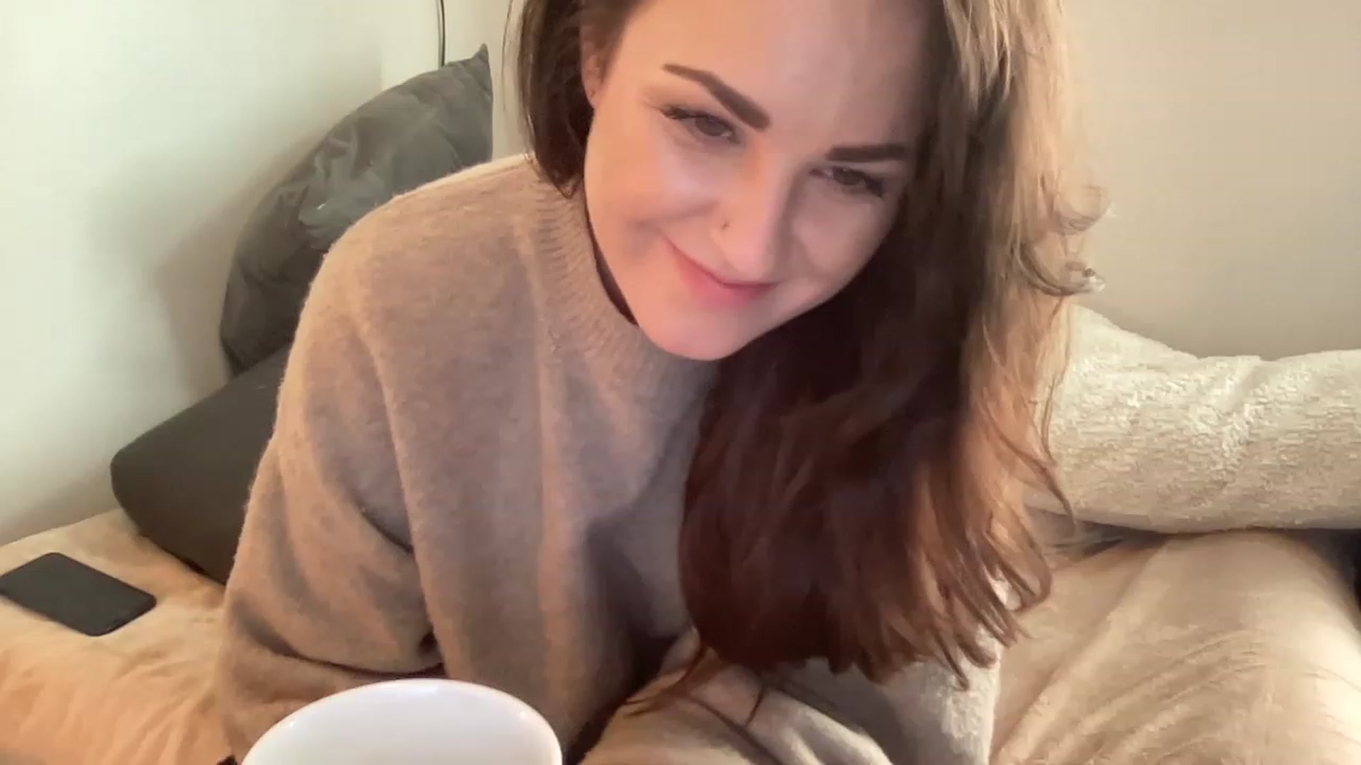 Gallery image thumbnail from PennieGold's myfreecams stream on, 12/22/2022, 21:45 image 12 of 20