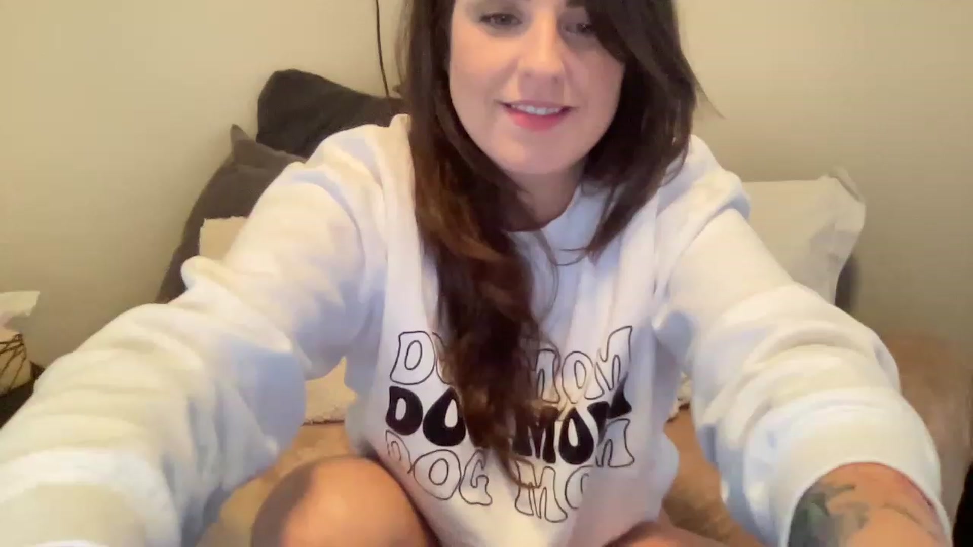 Gallery image thumbnail from PennieGold's myfreecams stream on, 12/26/2022, 23:25 image 18 of 20