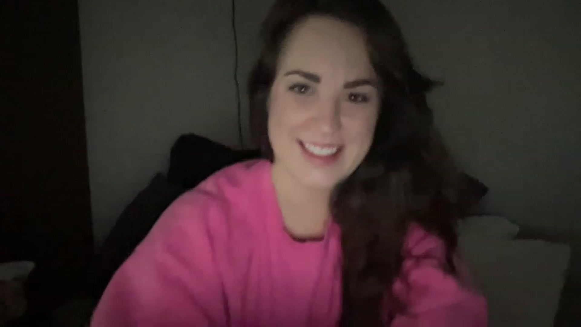 Gallery image thumbnail from PennieGold's myfreecams stream on, 12/27/2022, 23:34 image 7 of 20