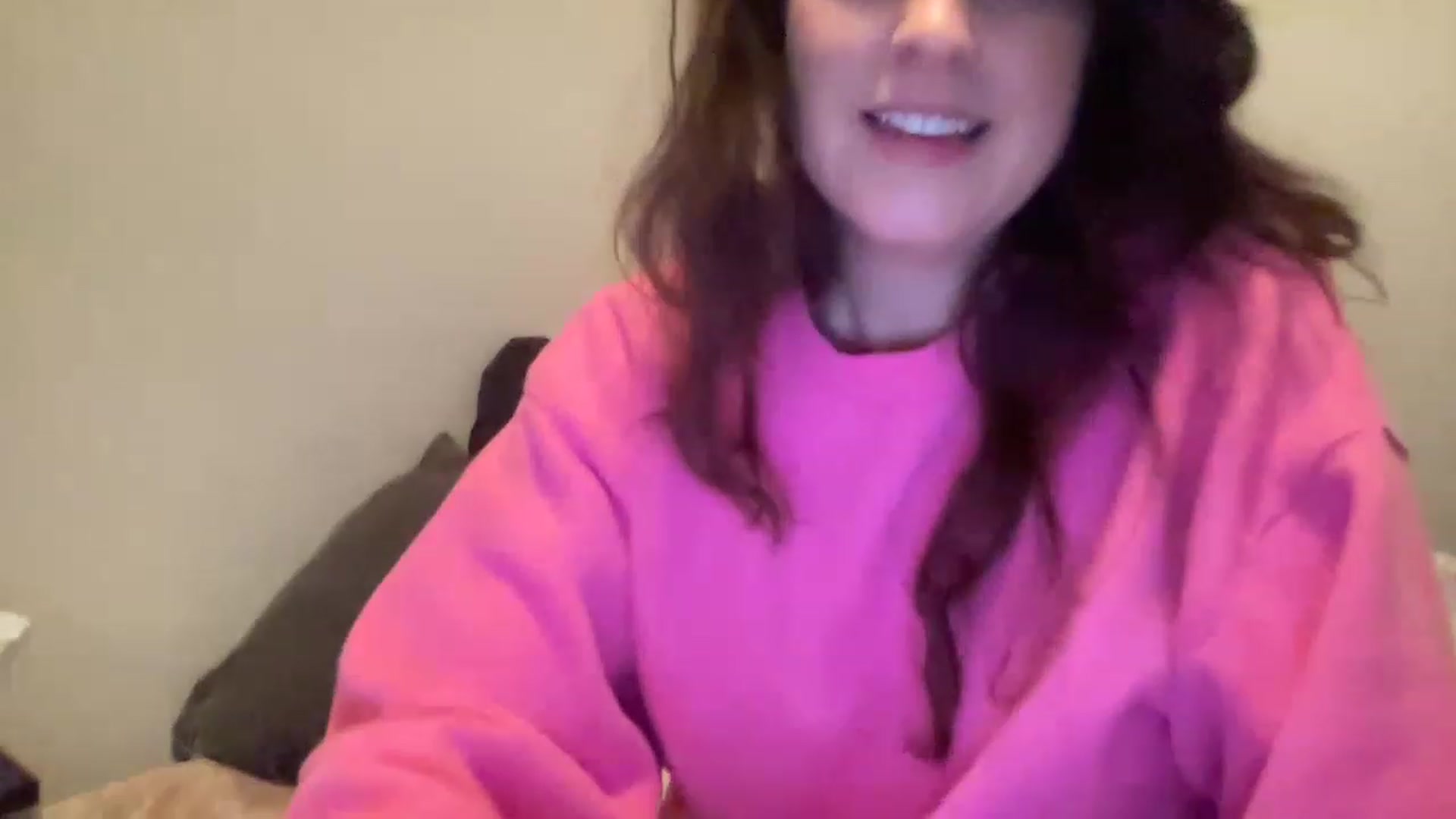 Gallery image thumbnail from PennieGold's myfreecams stream on, 12/27/2022, 23:34 image 20 of 20