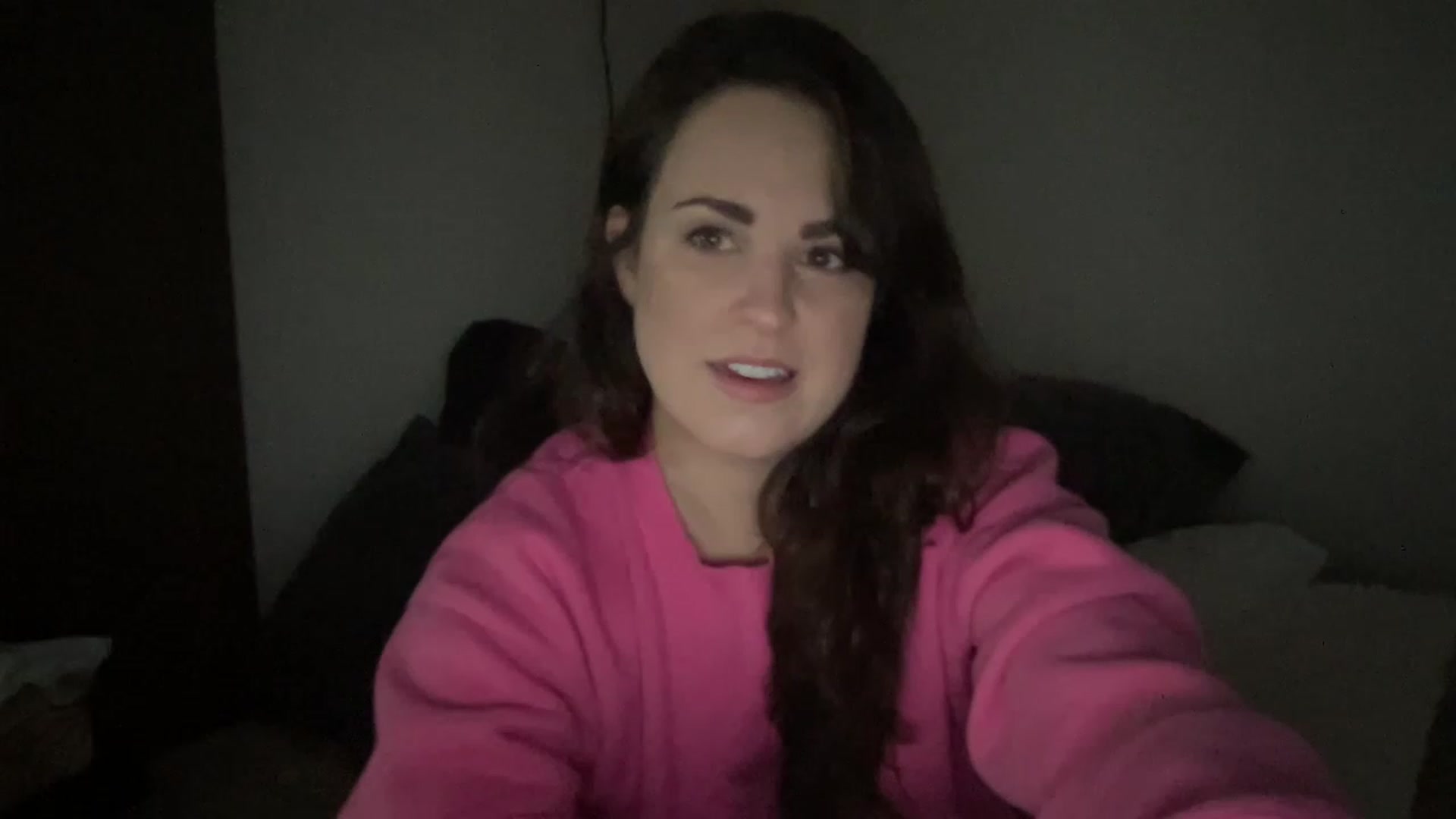 Gallery image thumbnail from PennieGold's myfreecams stream on, 12/27/2022, 23:34 image 10 of 20