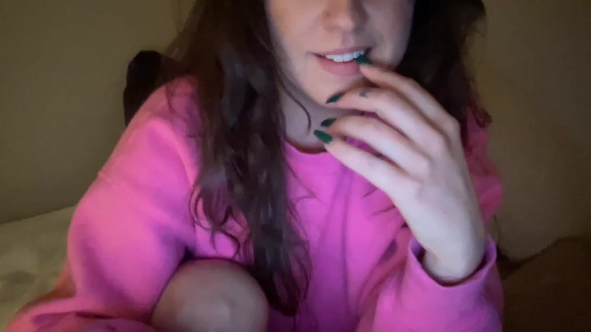Gallery image thumbnail from PennieGold's myfreecams stream on, 12/28/2022, 01:53 image 8 of 20