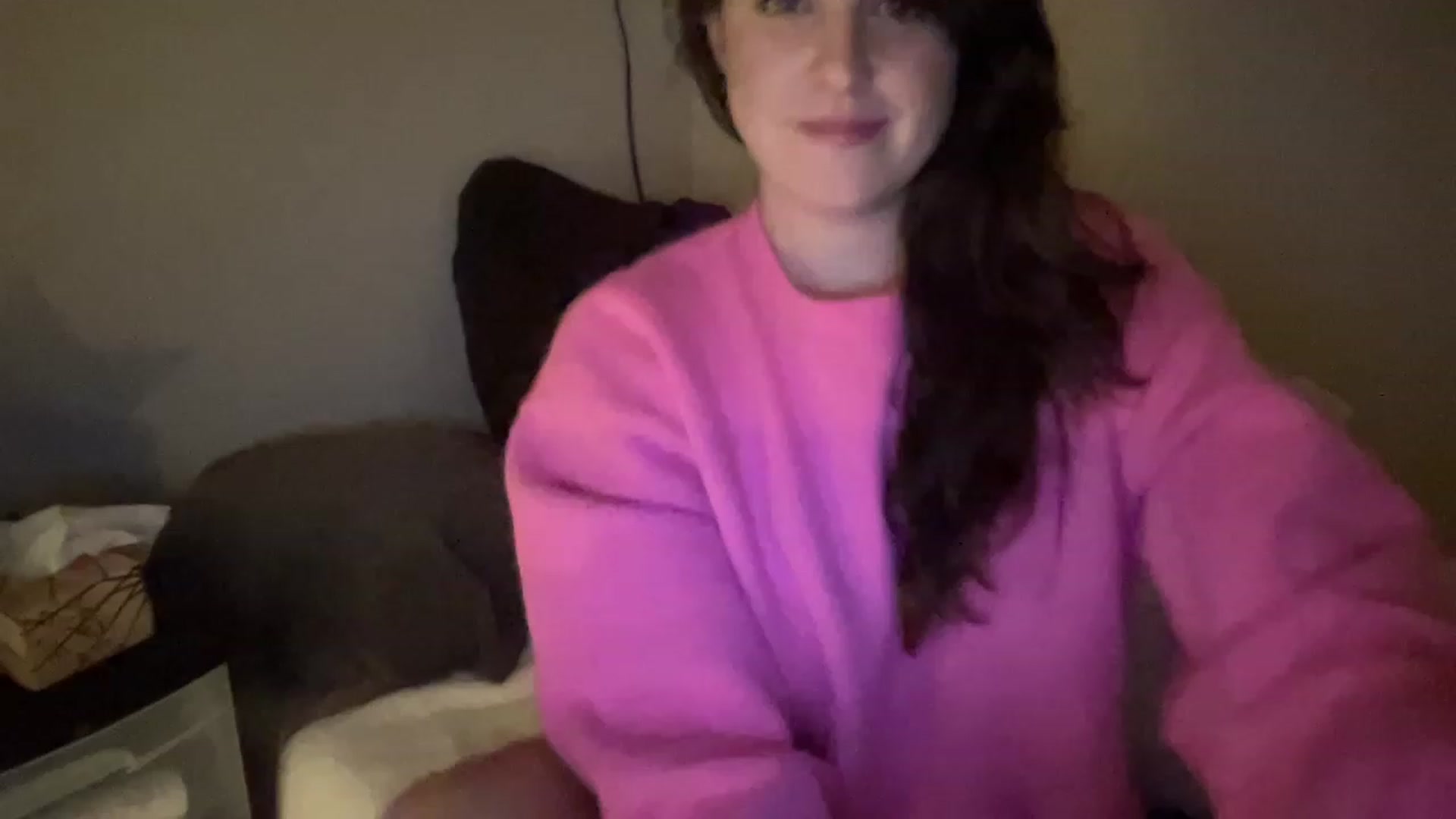 Gallery image thumbnail from PennieGold's myfreecams stream on, 12/28/2022, 01:53 image 1 of 20