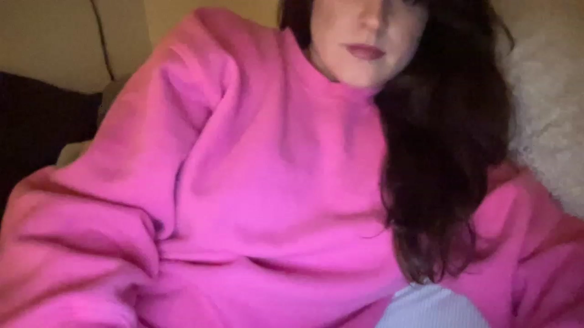Gallery image thumbnail from PennieGold's myfreecams stream on, 12/28/2022, 01:53 image 16 of 20