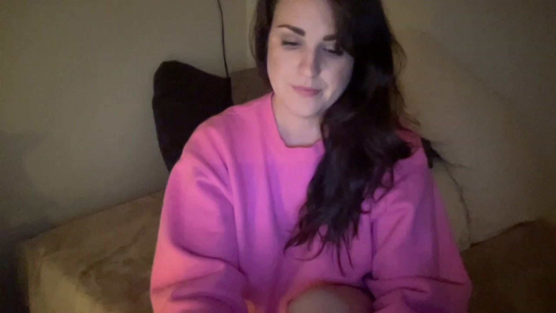 Gallery image thumbnail from PennieGold's myfreecams stream on, 12/28/2022, 01:53 image 12 of 20