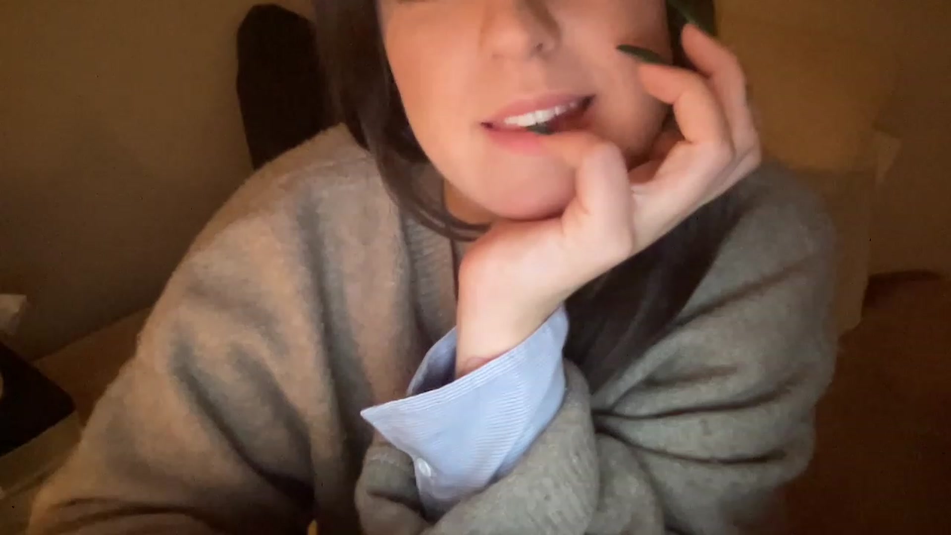 Gallery image thumbnail from PennieGold's myfreecams stream on, 12/29/2022, 24:31 image 17 of 20