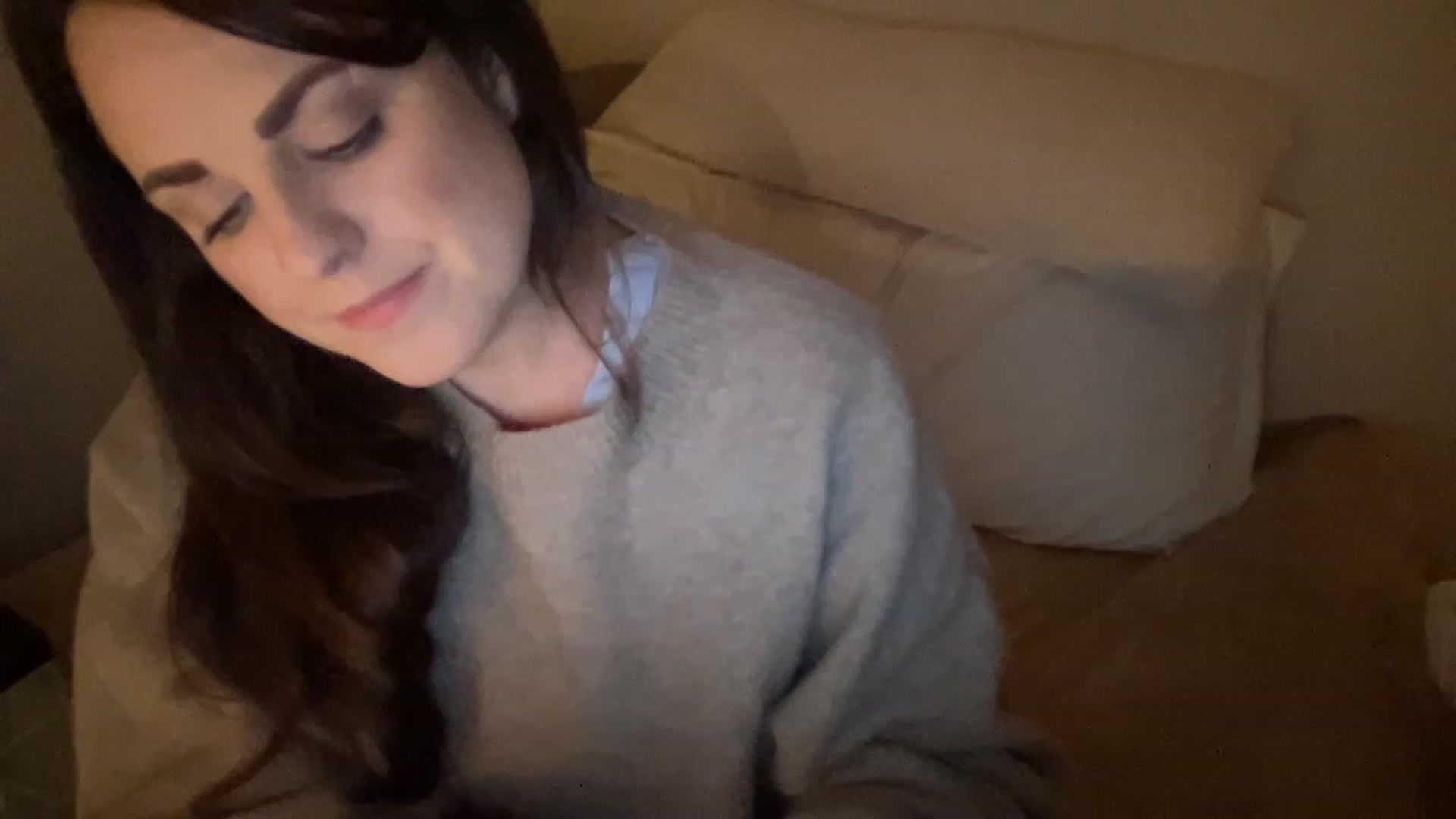 Gallery image thumbnail from PennieGold's myfreecams stream on, 12/29/2022, 24:31 image 14 of 20