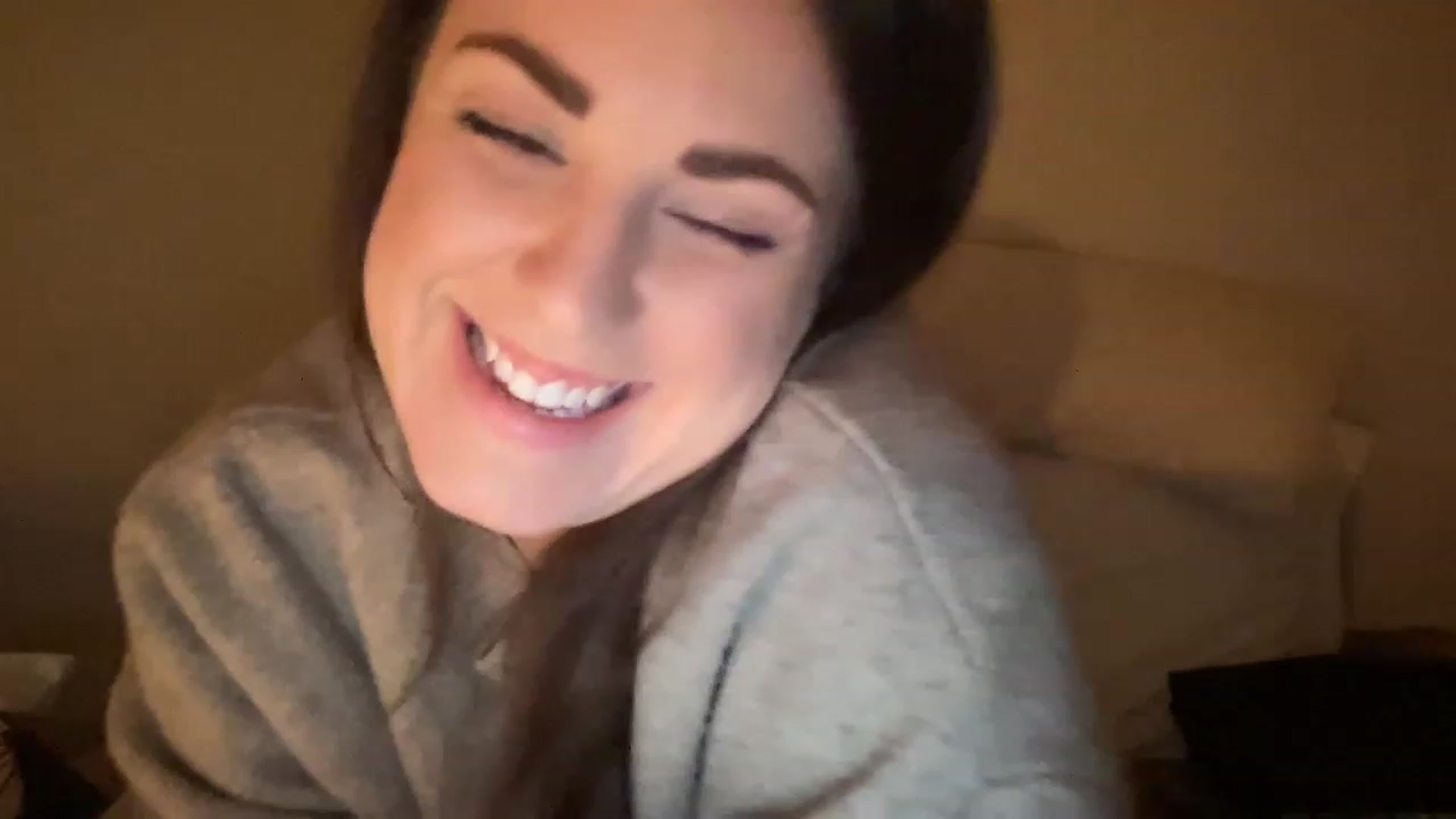 Gallery image thumbnail from PennieGold's myfreecams stream on, 12/29/2022, 24:31 image 20 of 20