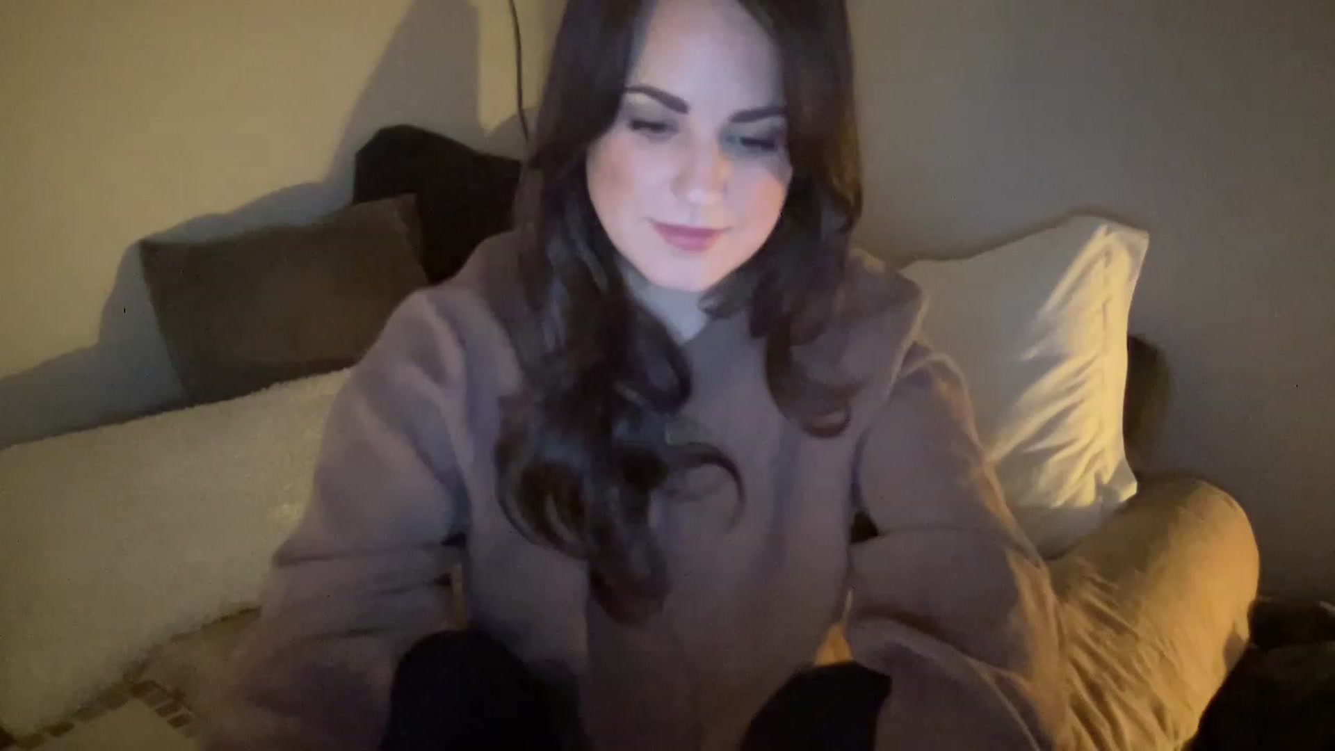 Gallery image thumbnail from PennieGold's myfreecams stream on, 12/30/2022, 02:36 image 8 of 20