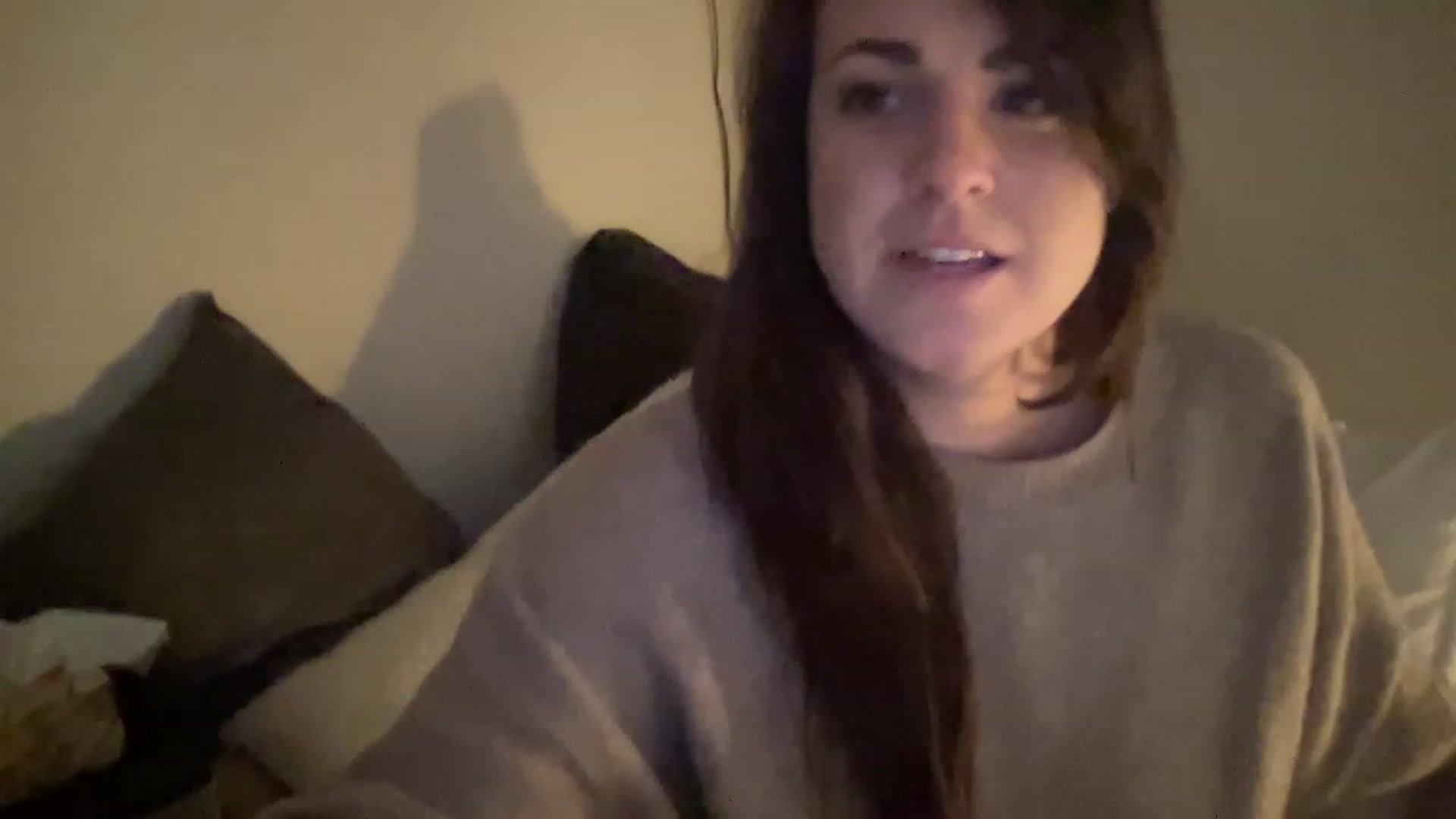 Gallery image thumbnail from PennieGold's myfreecams stream on, 12/30/2022, 22:21 image 14 of 20