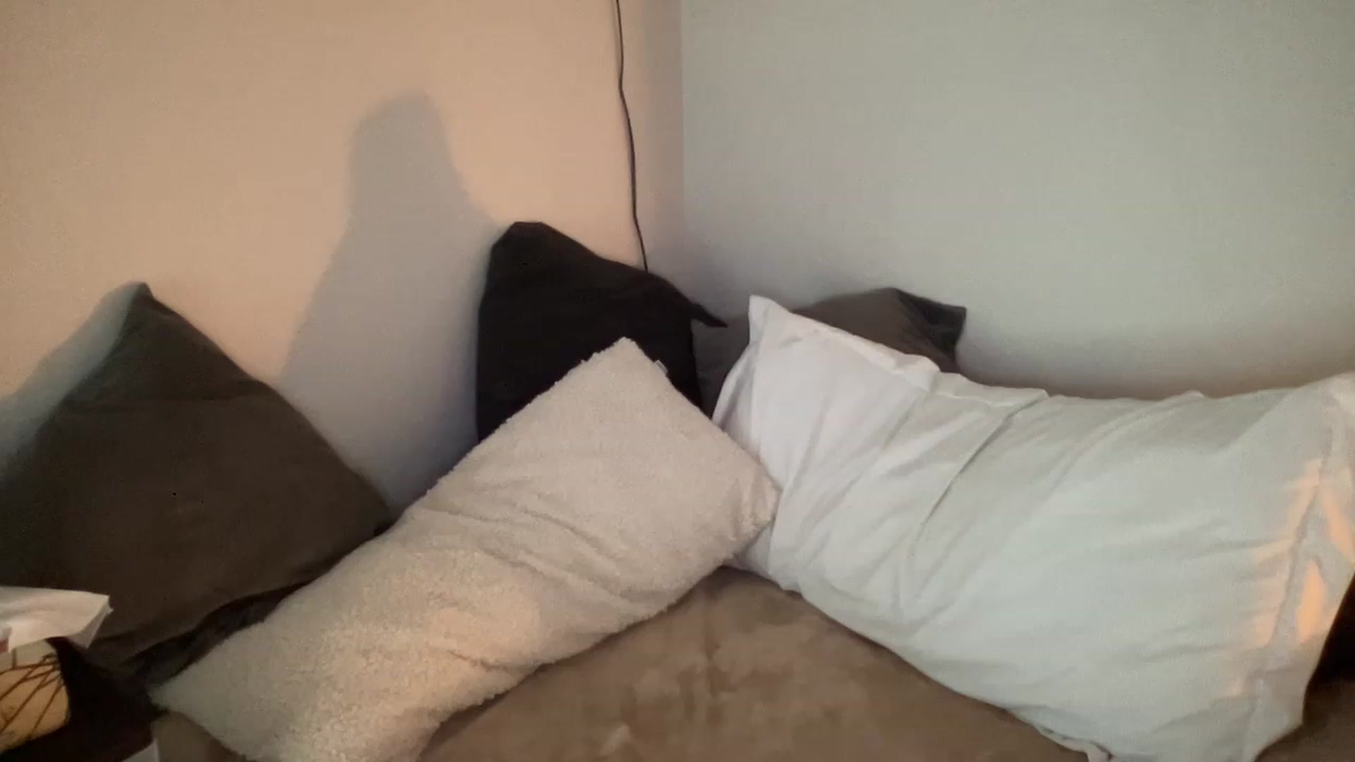 Gallery image thumbnail from PennieGold's myfreecams stream on, 12/30/2022, 22:21 image 15 of 20