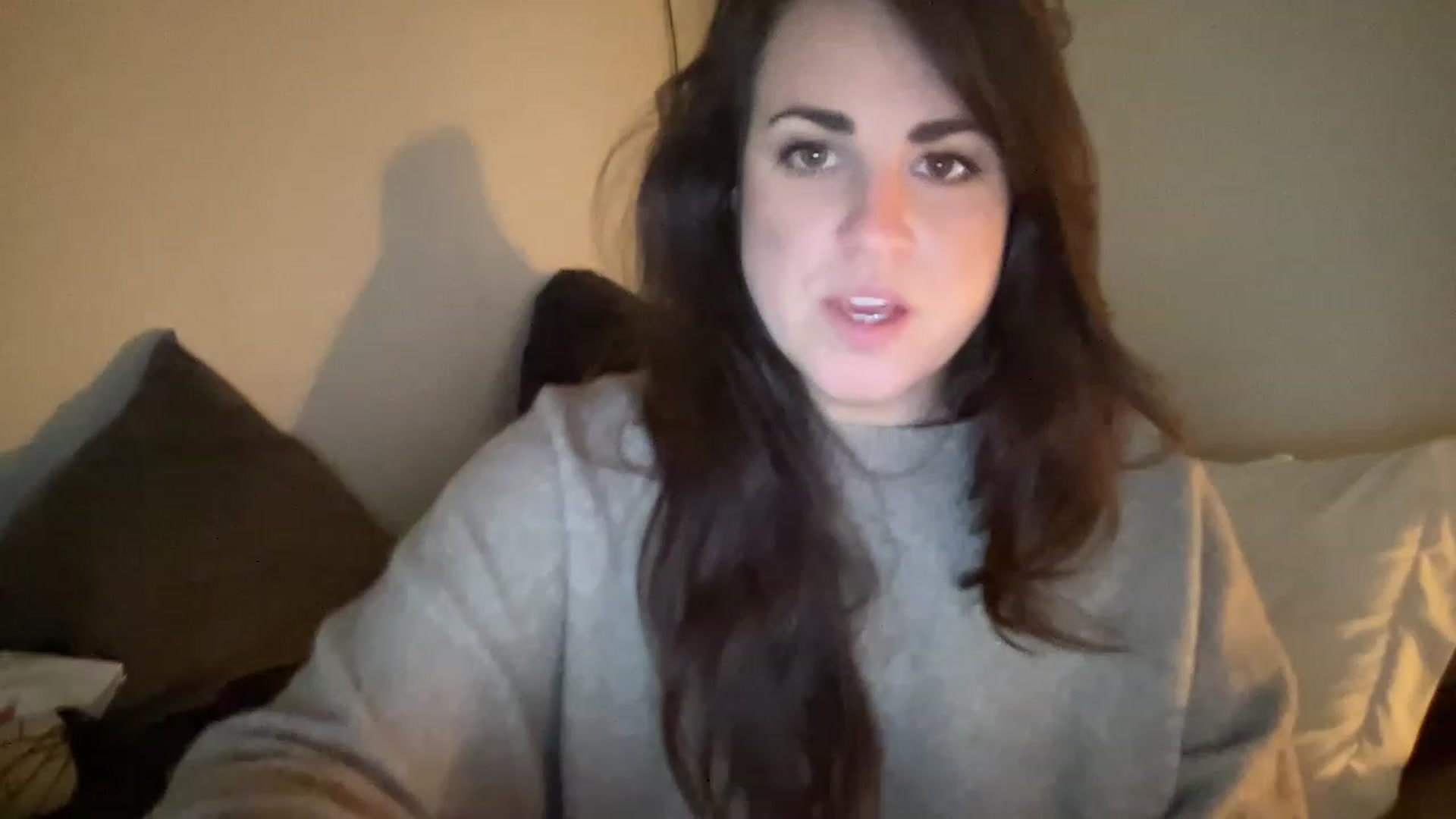 Gallery image thumbnail from PennieGold's myfreecams stream on, 12/30/2022, 22:21 image 19 of 20